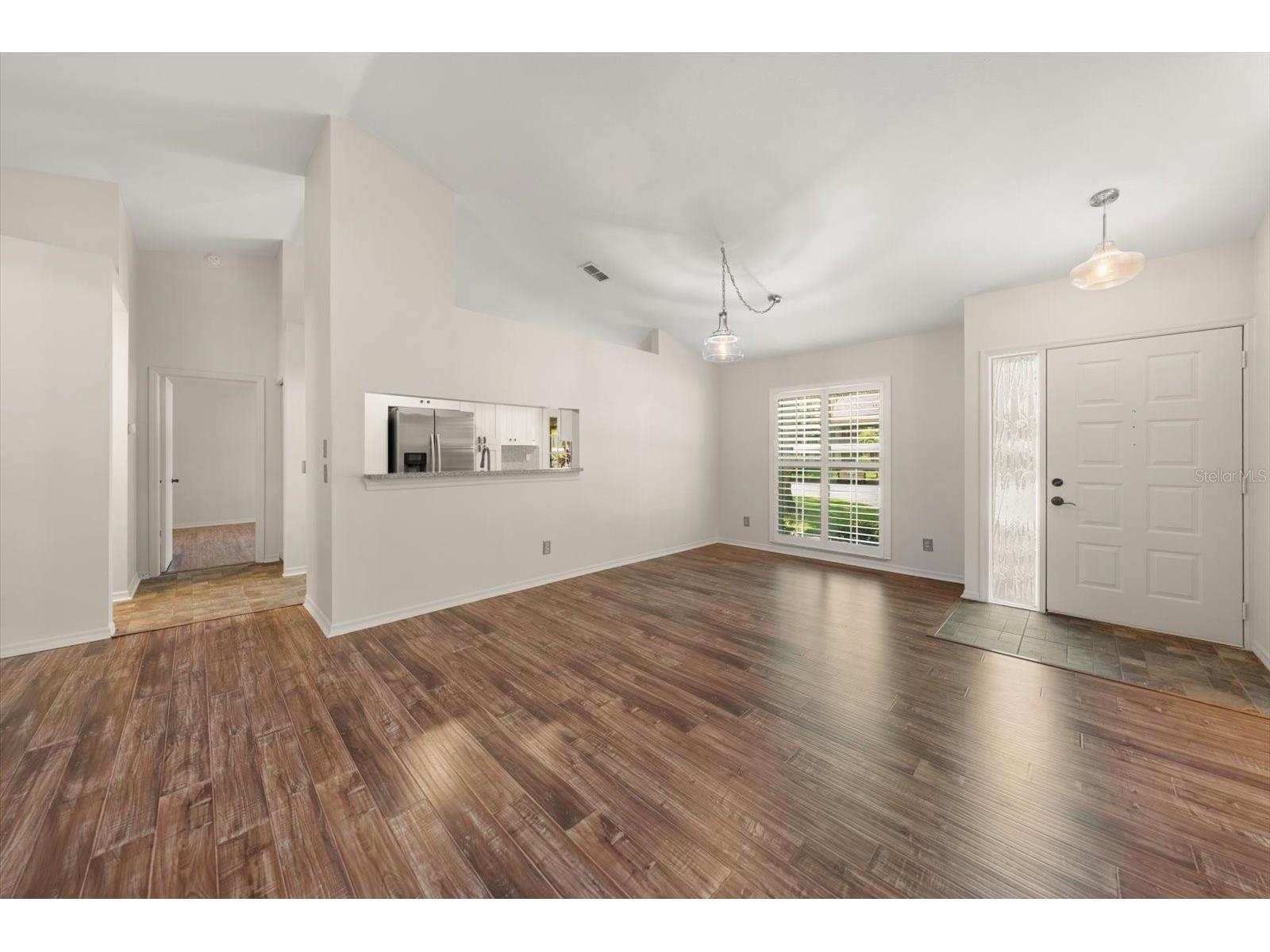 2069 Lakeview Drive Clearwater FL 33763 TB8520084 image6