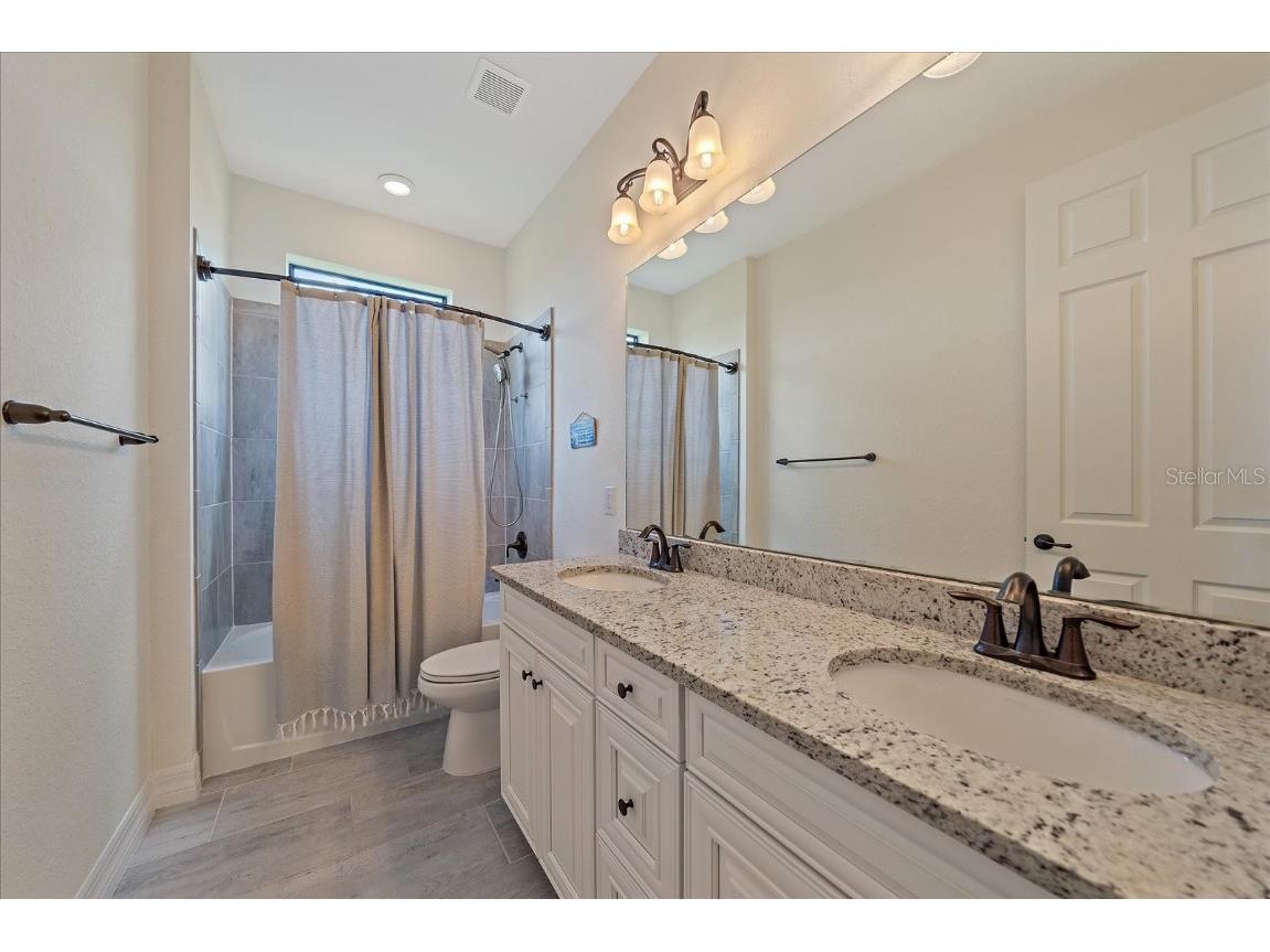 20698 Valprato Court Venice FL 34293 A4664576 image42