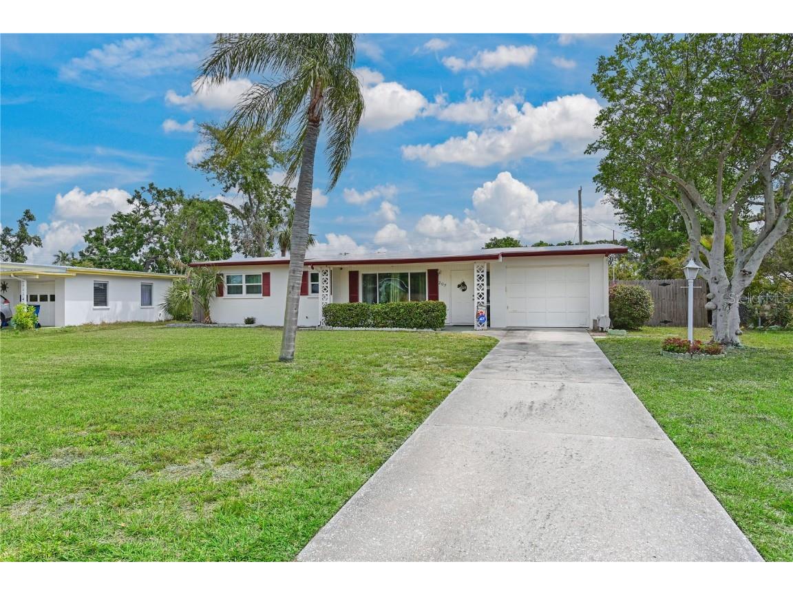 207 62nd Street W Bradenton FL 34209 A4646035 image1