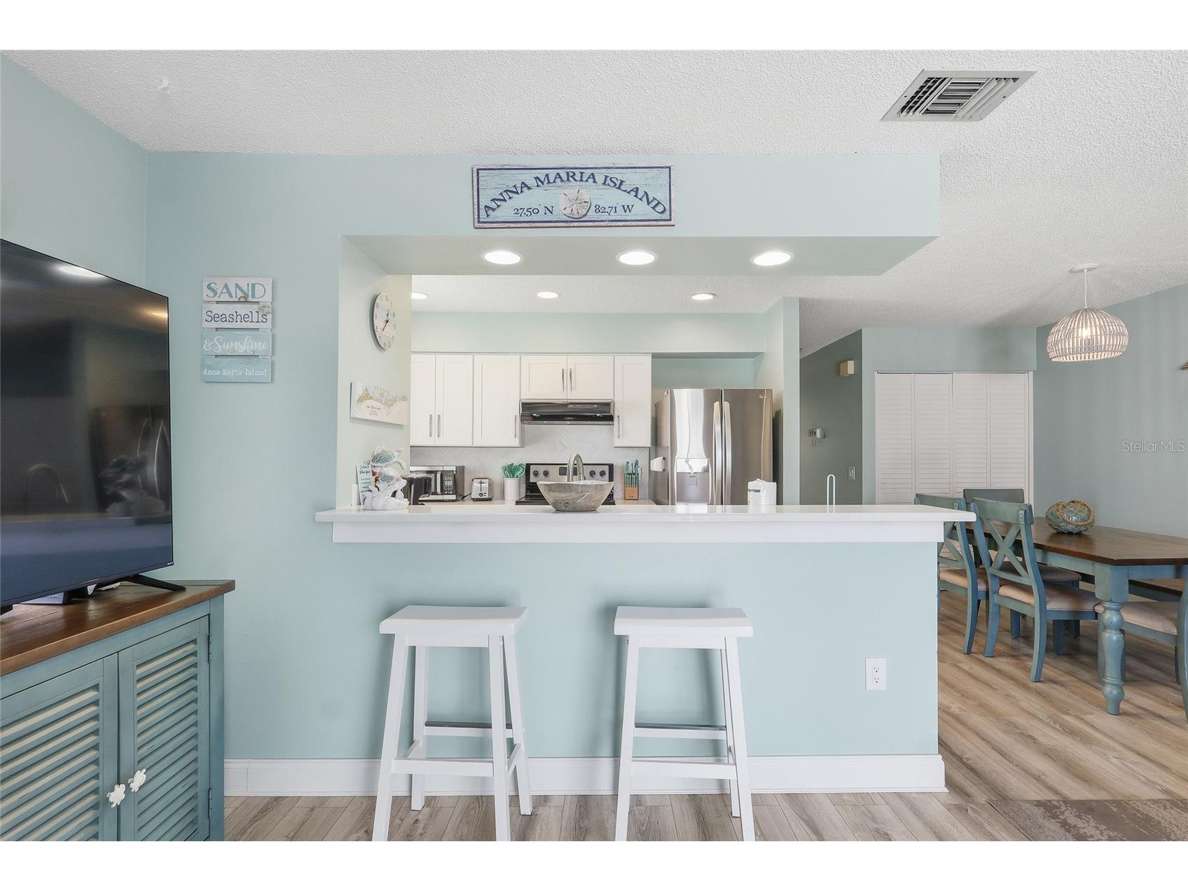 207 71st Street #E Holmes Beach FL 34217 A4696637 image18