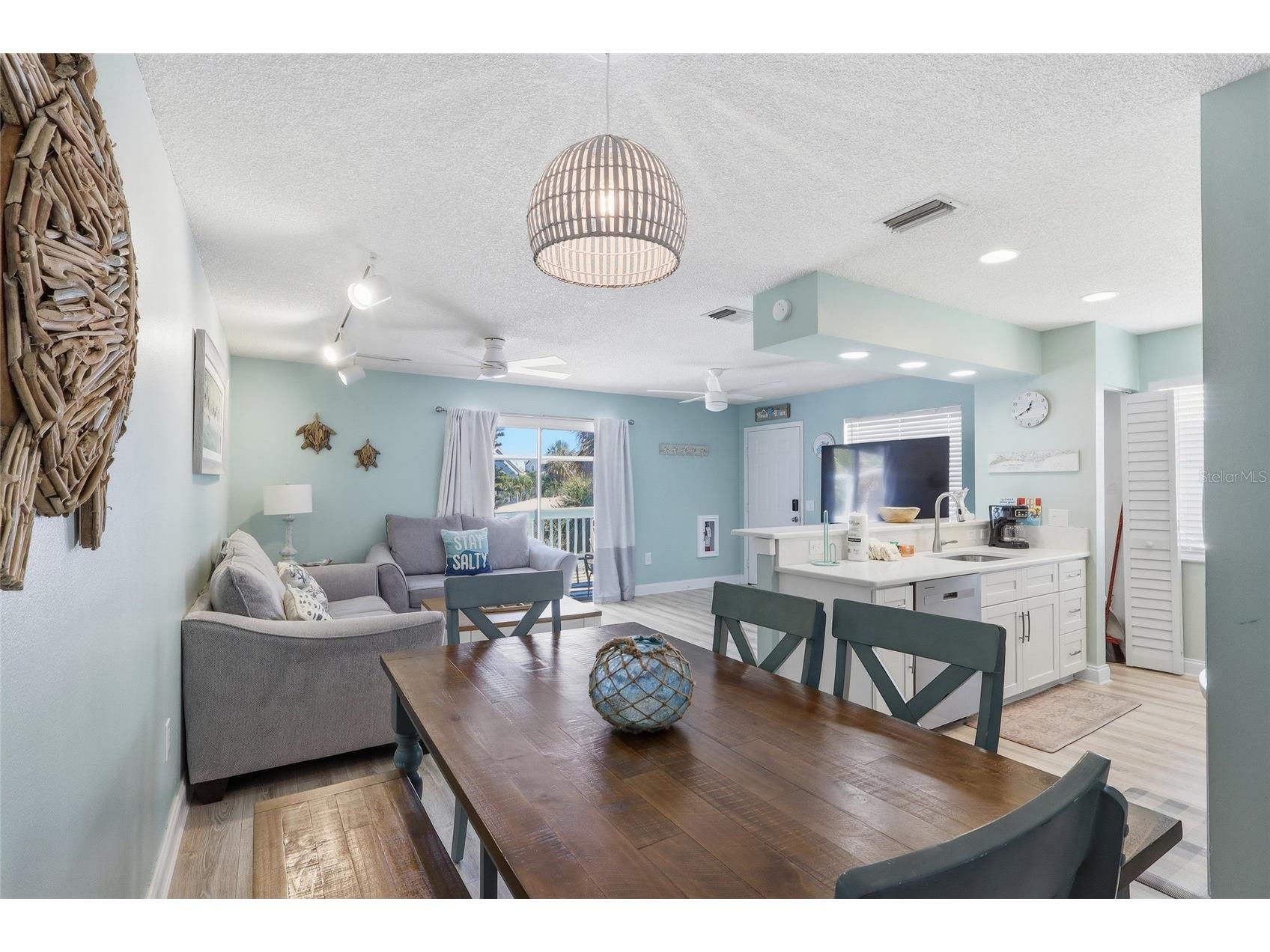 207 71st Street #E Holmes Beach FL 34217 A4696637 image20