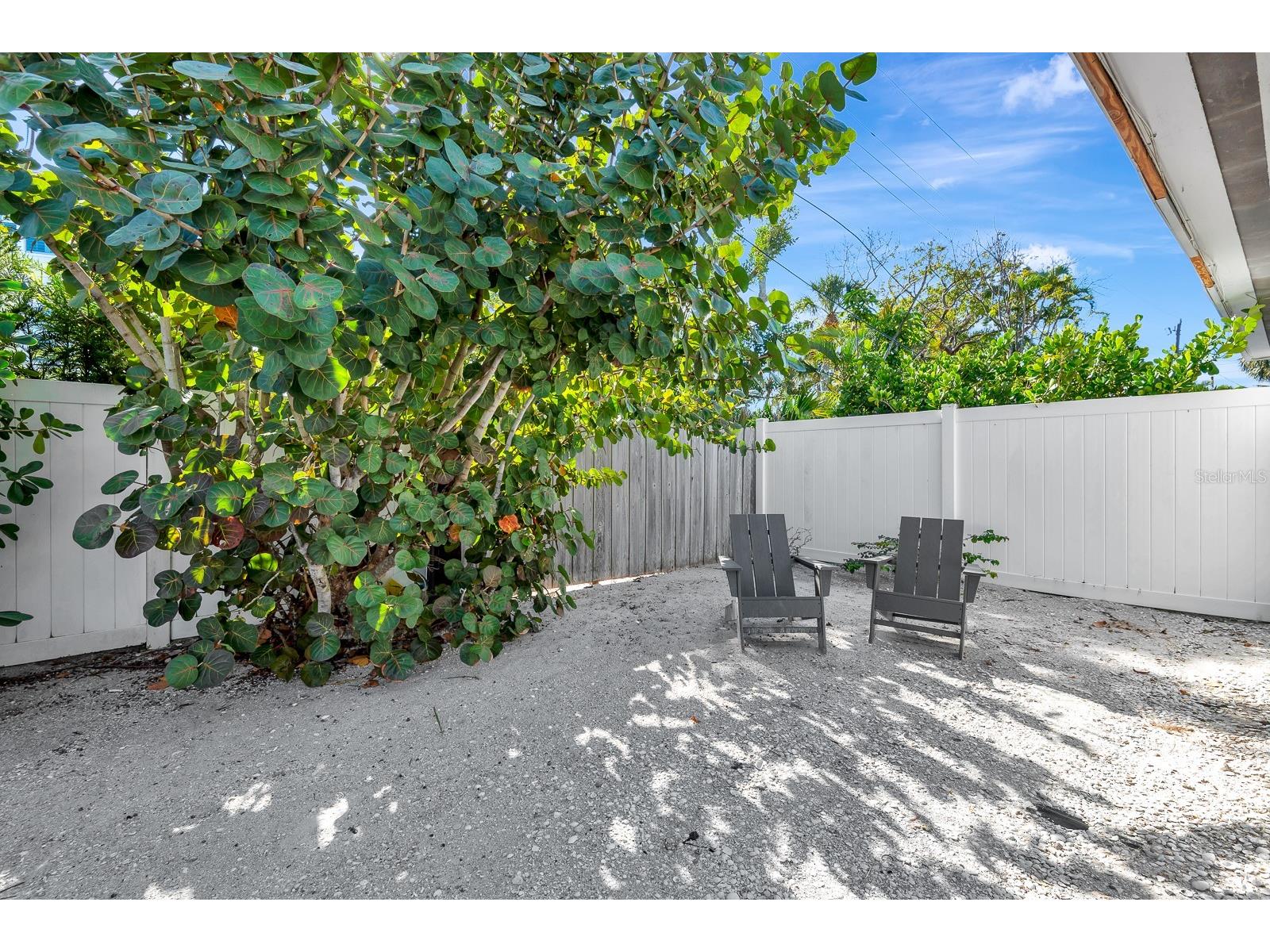207 75th Street #B Bradenton Beach FL 34217 A4677069 image33