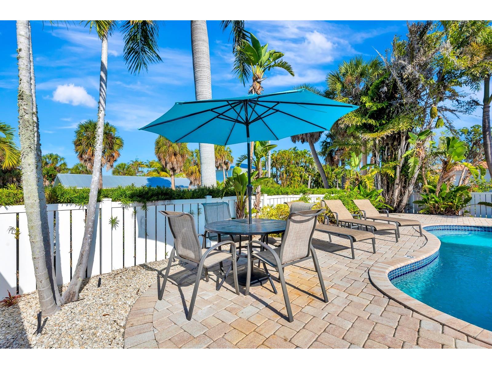 207 75th Street #B Bradenton Beach FL 34217 A4677069 image5