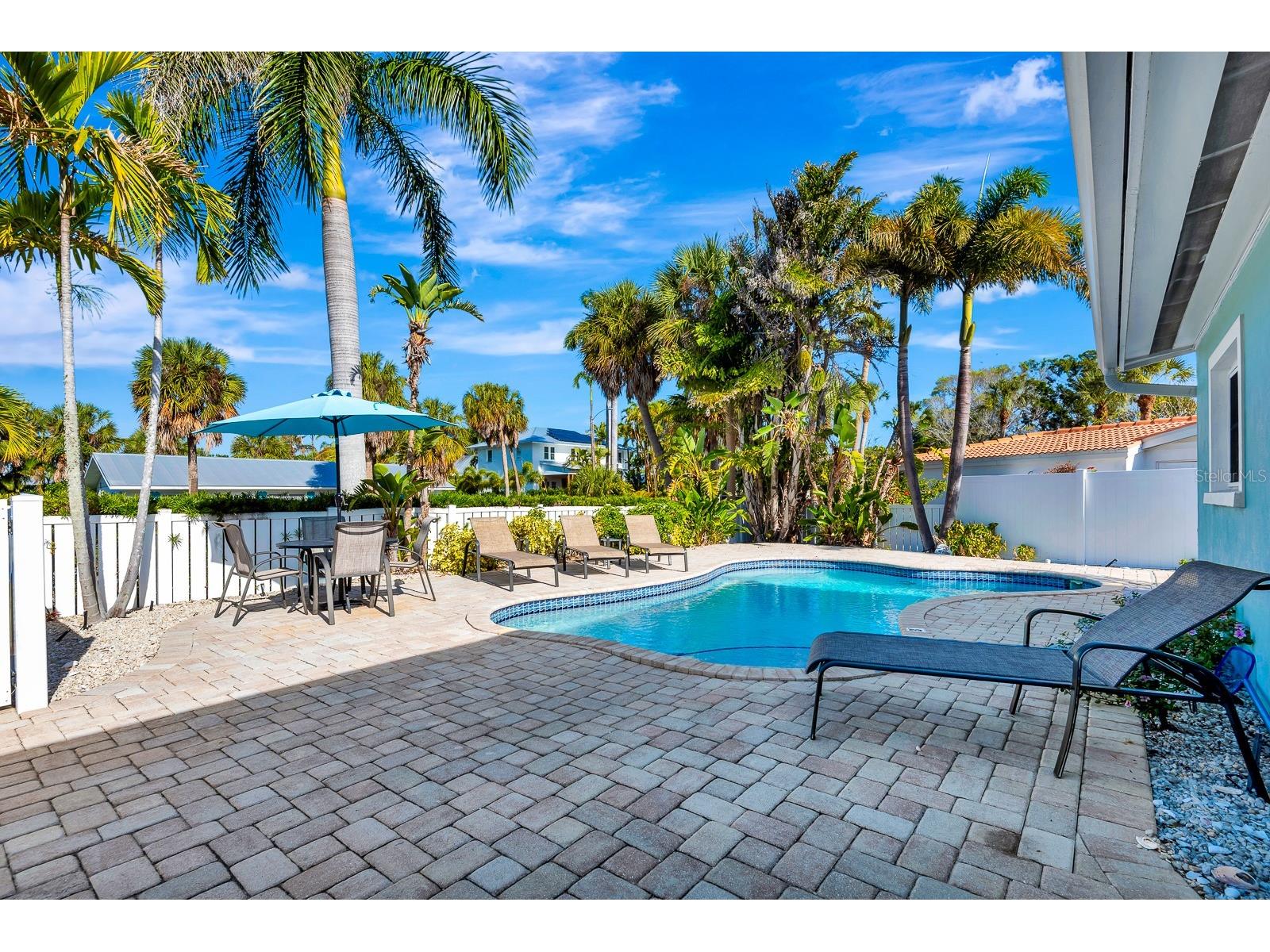 207 75th Street #B Bradenton Beach FL 34217 A4677069 image6
