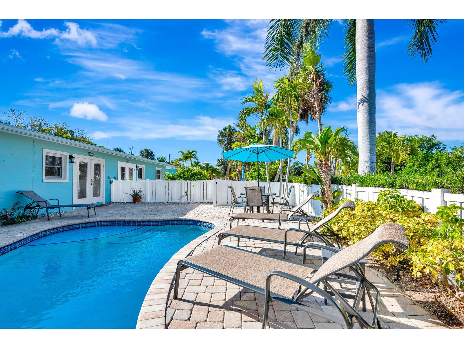 207 75th Street #B Bradenton Beach FL 34217 A4677069 image7