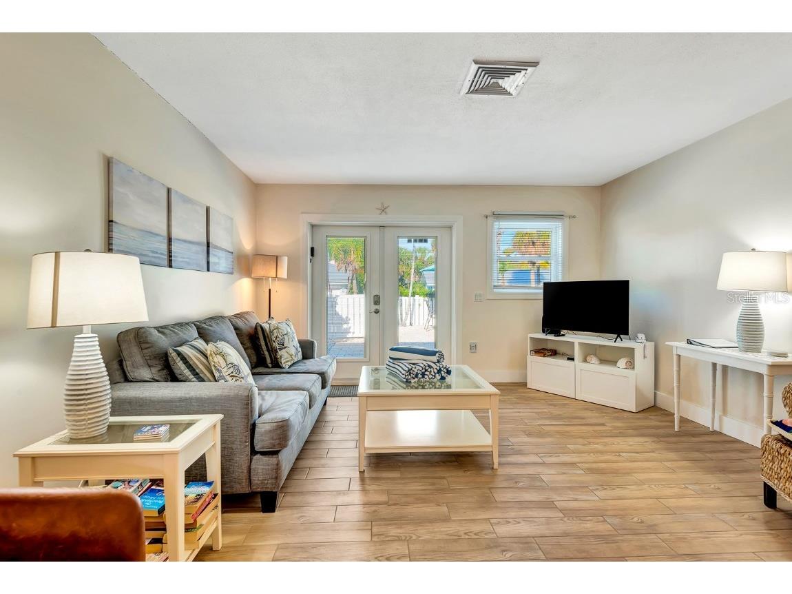 207 75th Street #E Bradenton Beach FL 34217 A4677069 image11