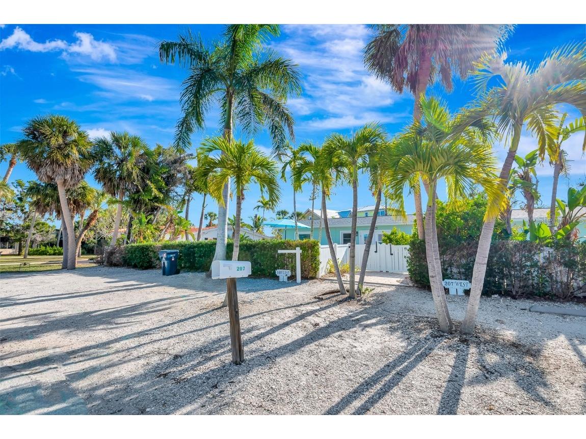 207 75th Street #E Bradenton Beach FL 34217 A4677069 image44
