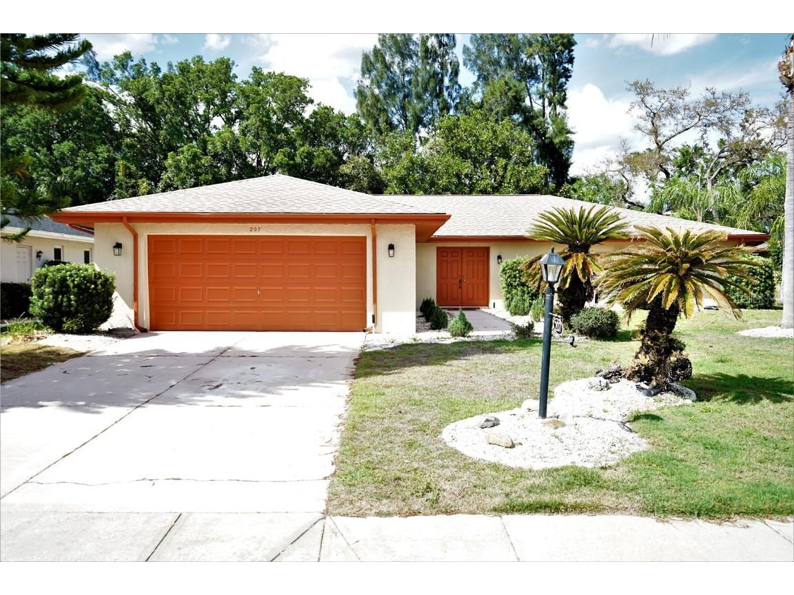 207 Amesbury Circle Sun City Center FL 33573 T3438681 image1