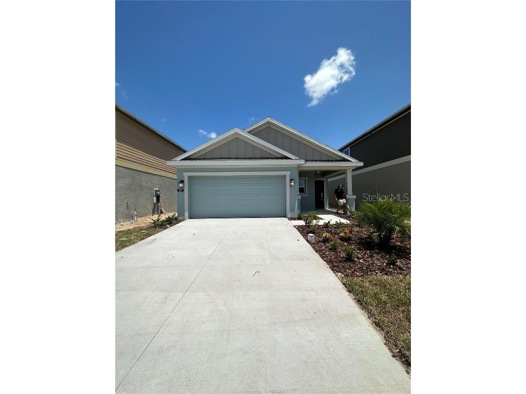 207 Aqua Avenue Davenport FL 33837 J965081 image1