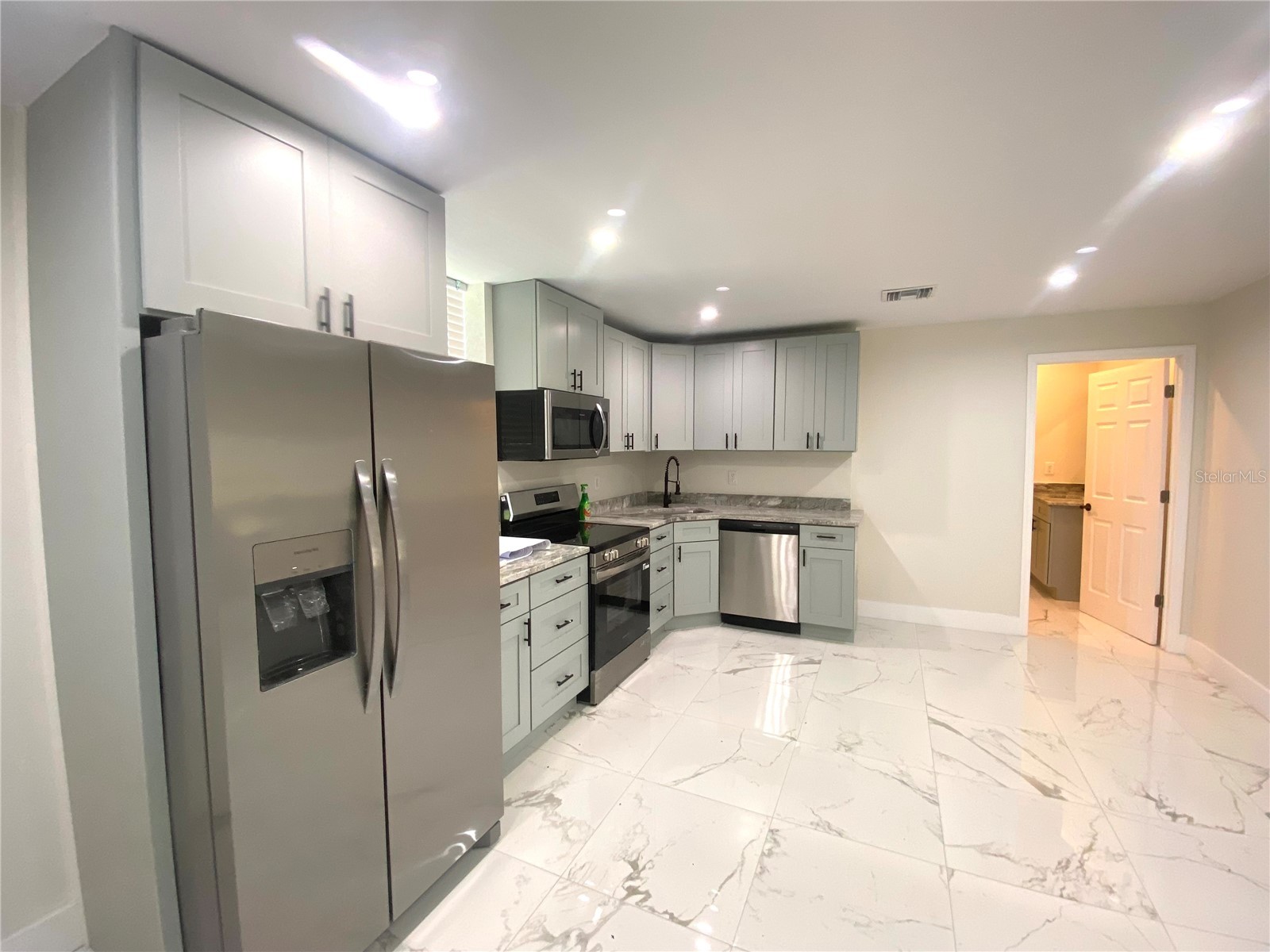 207 Avenue E SE Winter Haven FL 33880 L4961631 image11