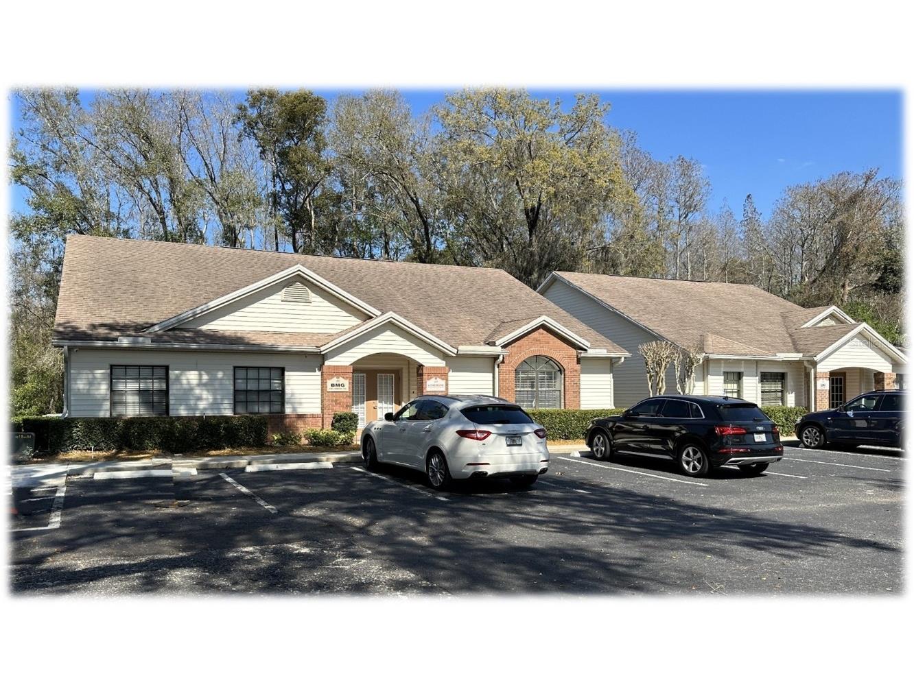 207 Crystal Grove Boulevard Lutz FL 33548 W7864276 image1