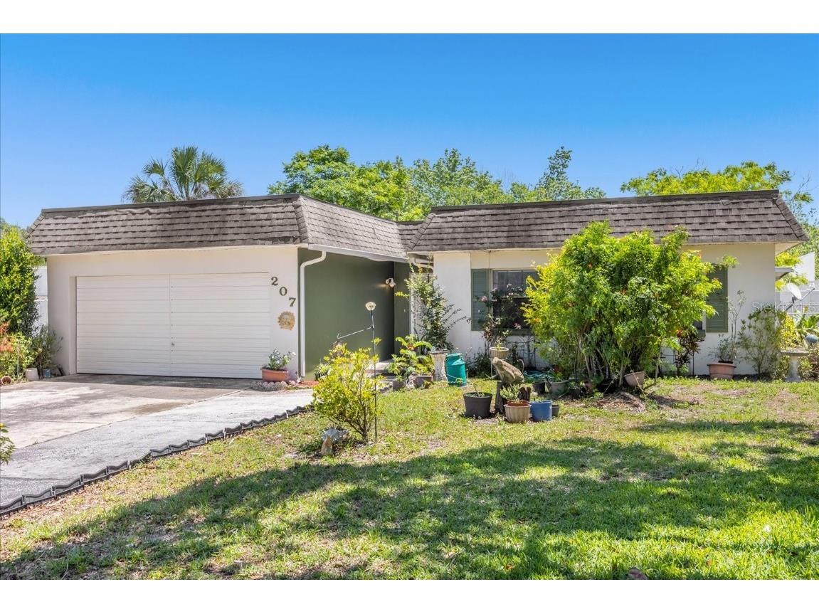 207 Cypress Court Winter Springs FL 32708 O6108647 image1