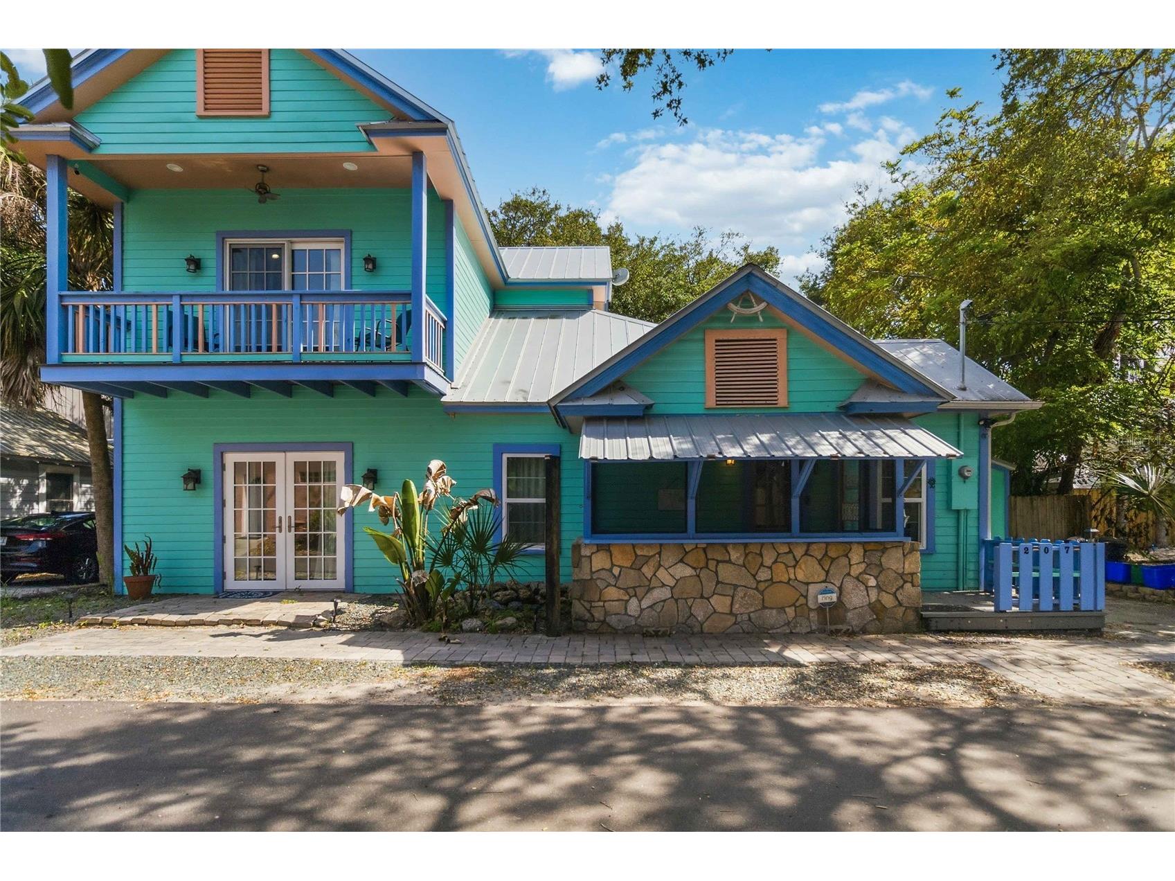 207 Esther Street New Smyrna Beach FL 32169 O6405440 image1