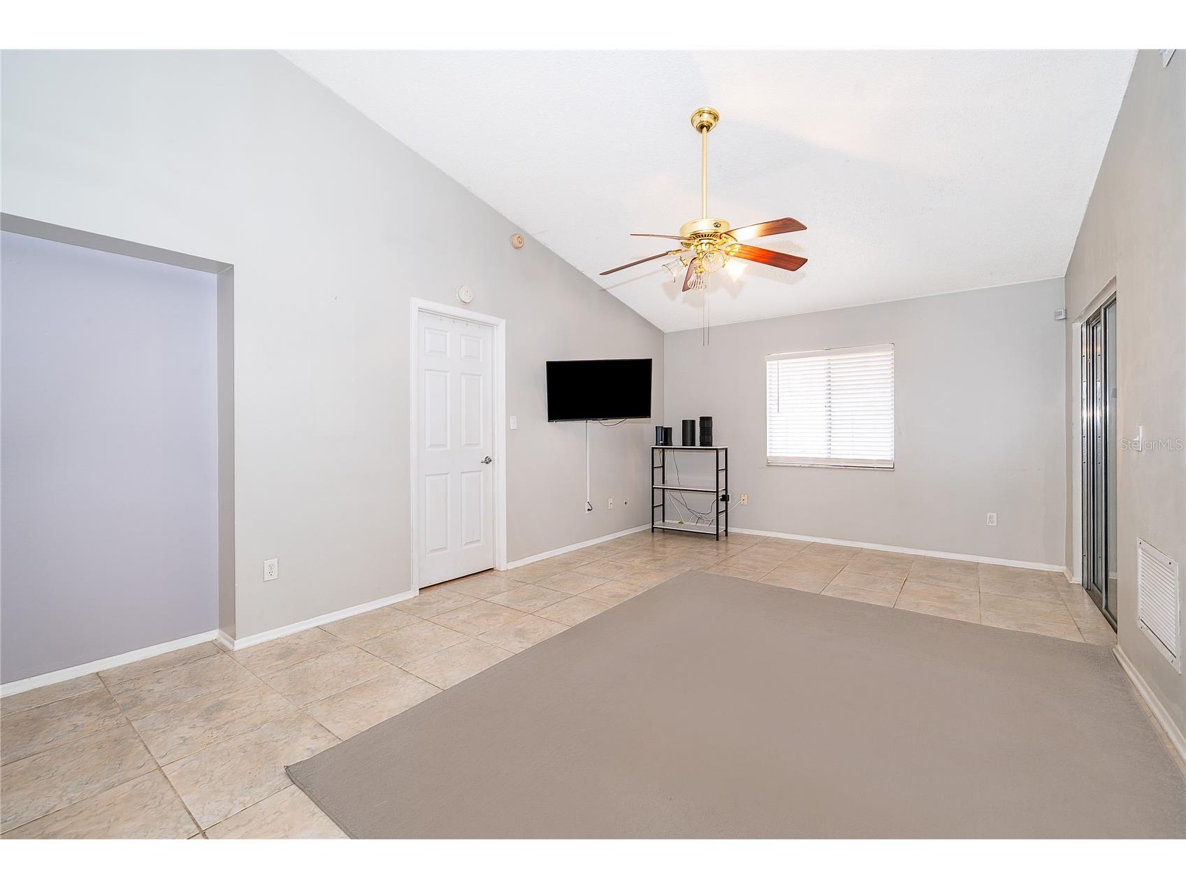 207 Lake Drive Orlando FL 32835 O6395270 image10