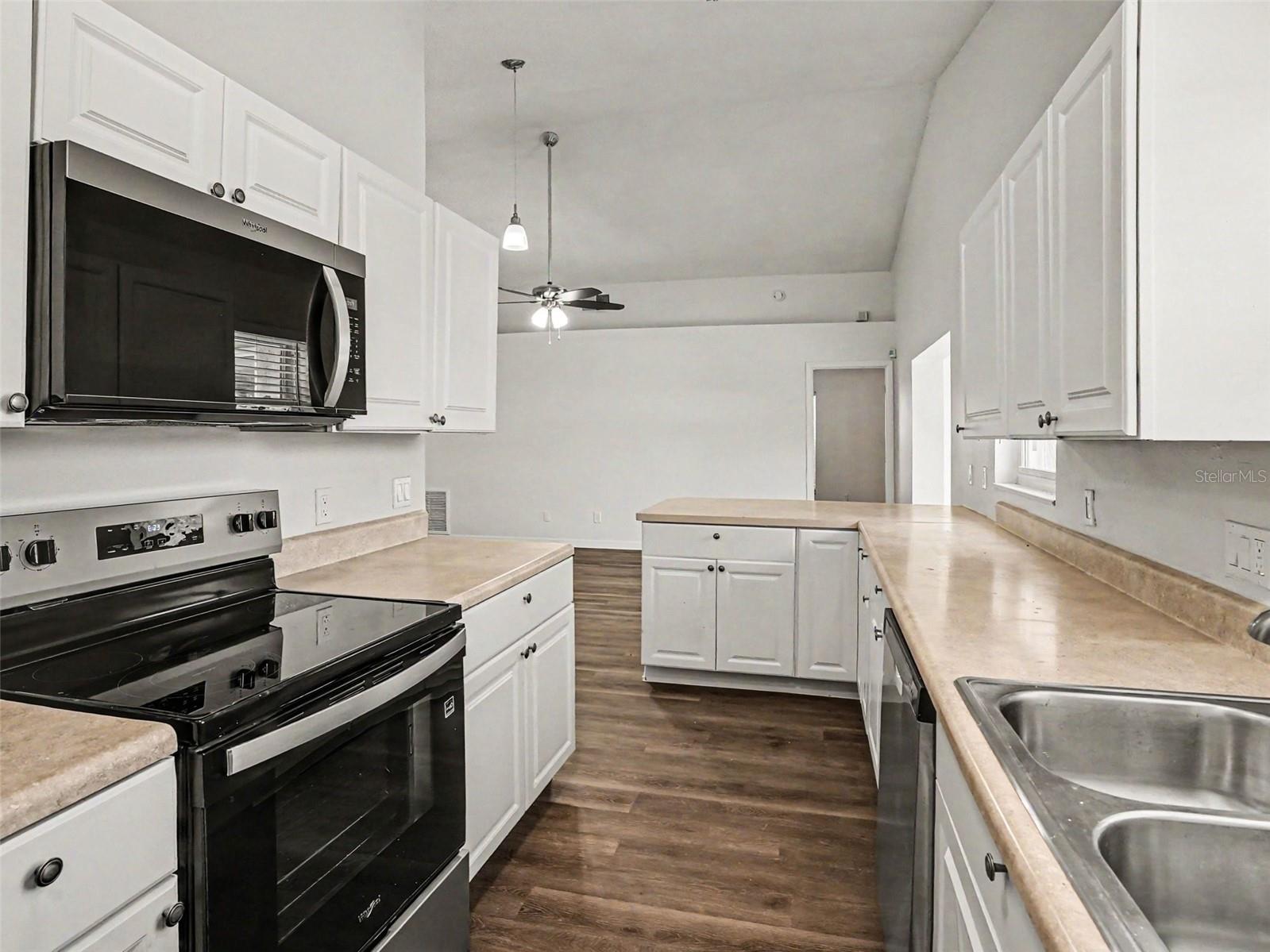 207 Lake Mccoy Drive Apopka FL 32712 O6404515 image8