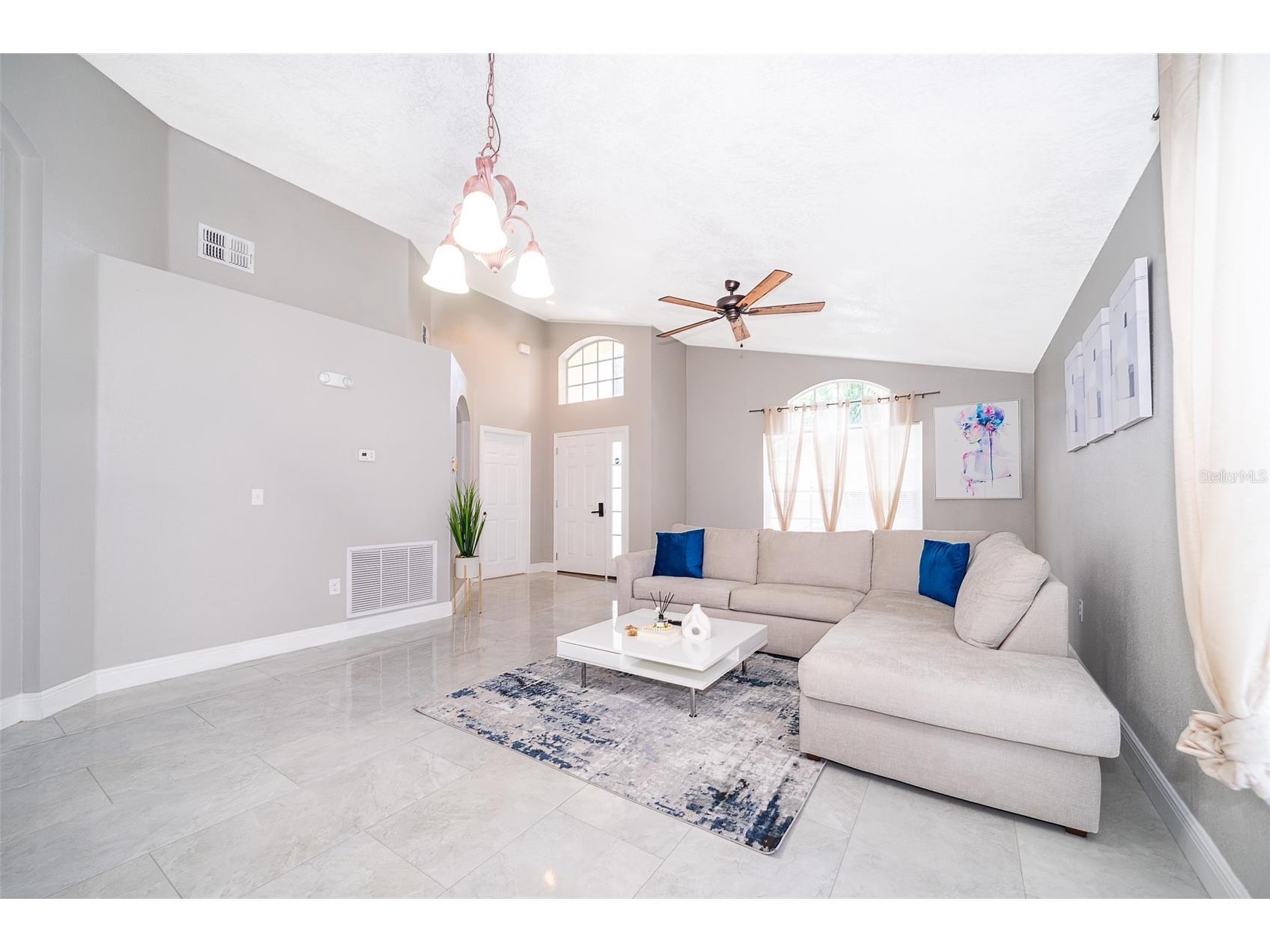 207 Langham Drive Davenport FL 33897 O6370027 image4