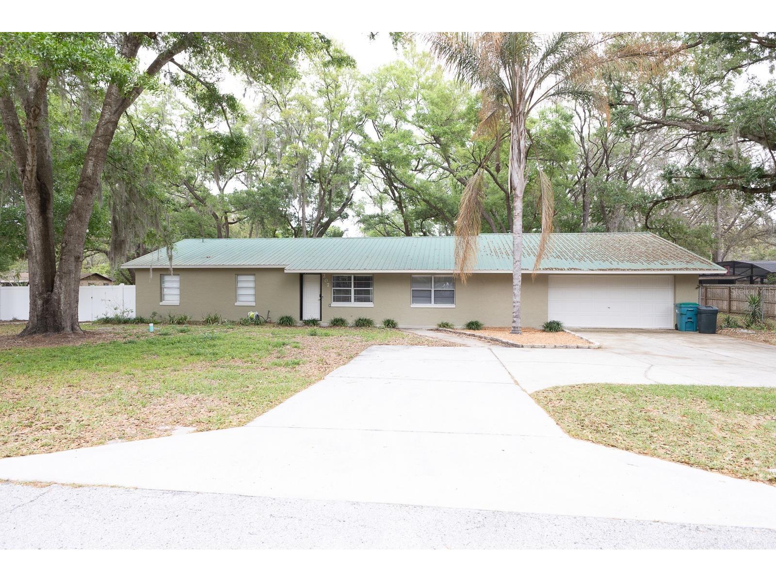 207 Mandarin Ln Fruitland Park FL 34731 G5110195 image1