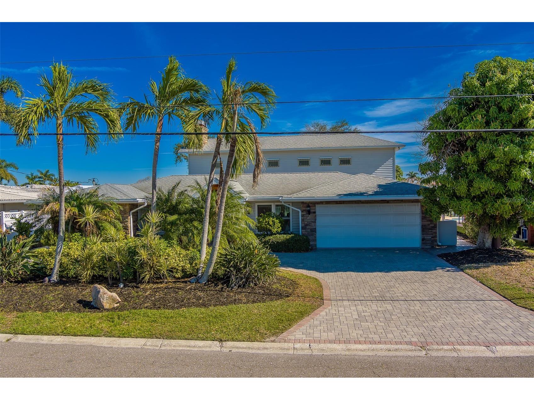 207 Midway Island Clearwater Beach FL 33767 TB8467513 image1