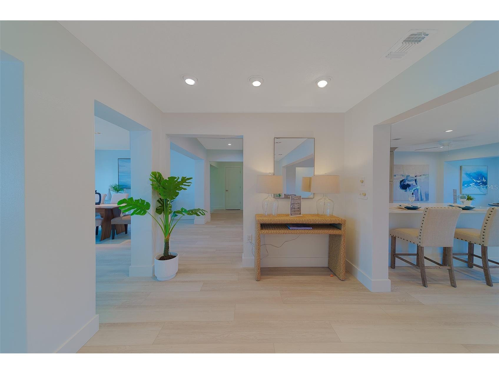207 Midway Island Clearwater Beach FL 33767 TB8467513 image18