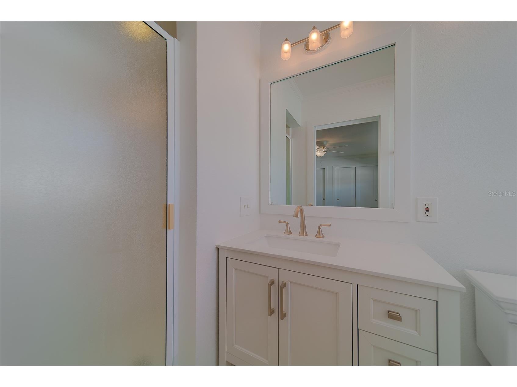 207 Midway Island Clearwater Beach FL 33767 TB8467513 image24