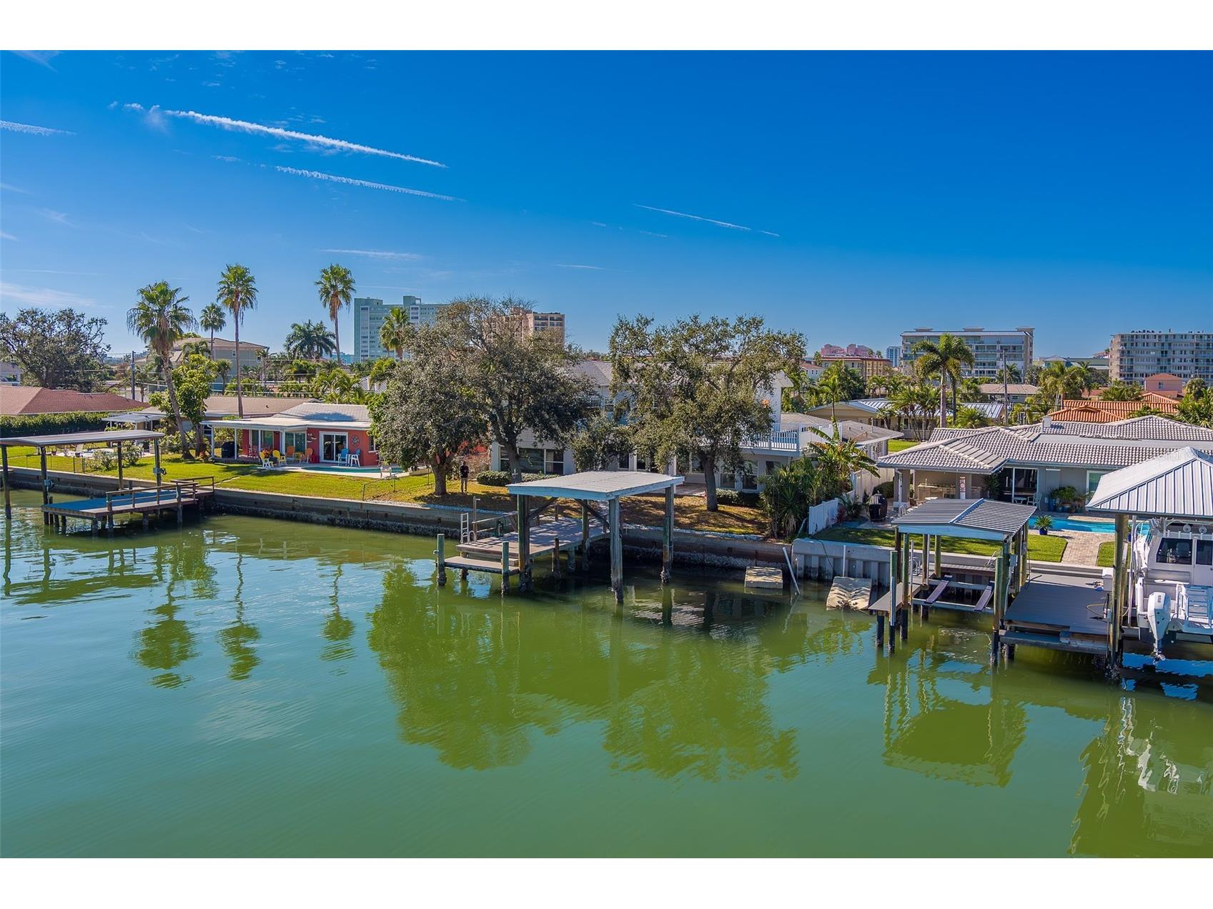207 Midway Island Clearwater Beach FL 33767 TB8467513 image30