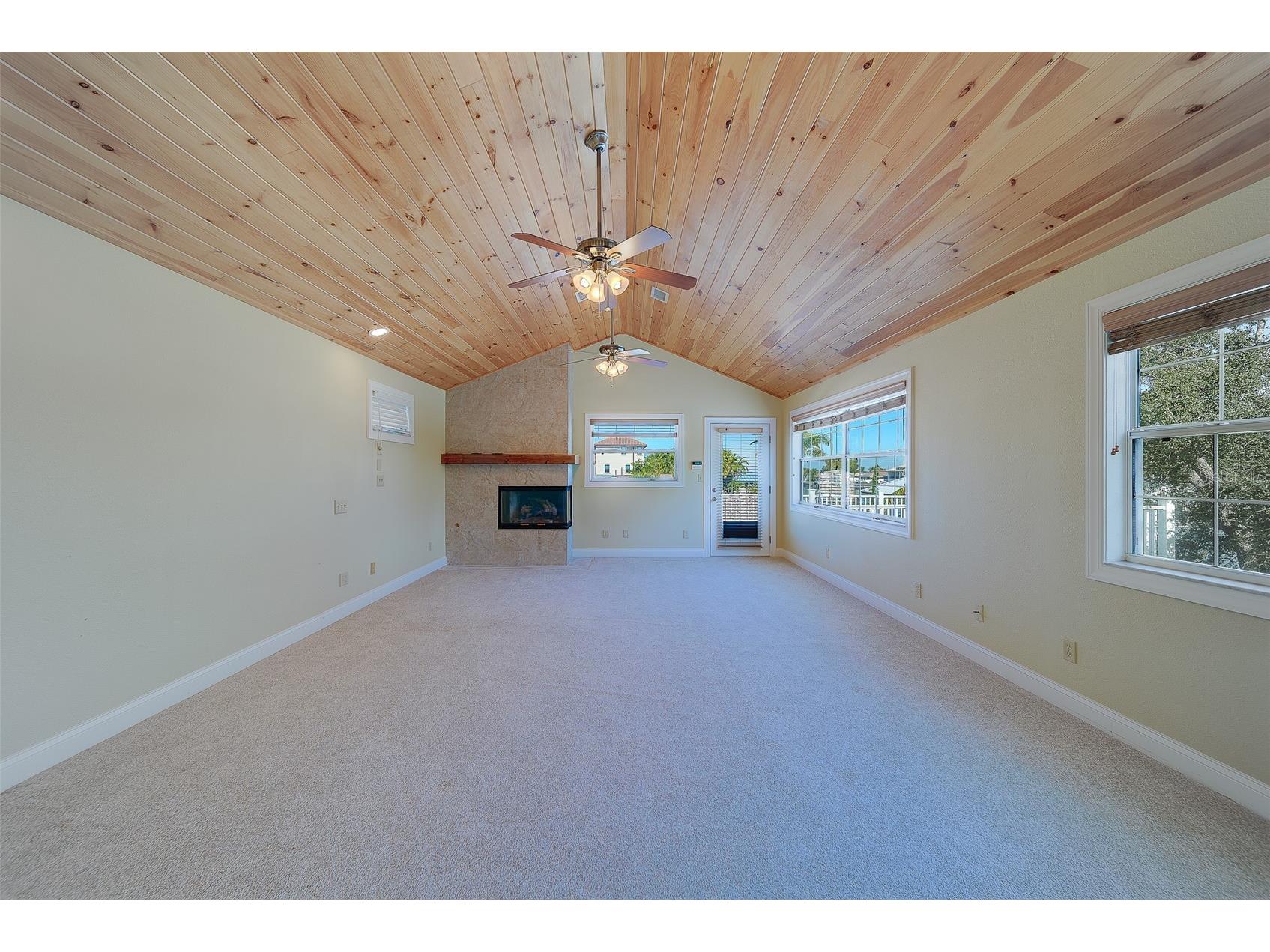 207 Midway Island Clearwater Beach FL 33767 TB8467513 image50