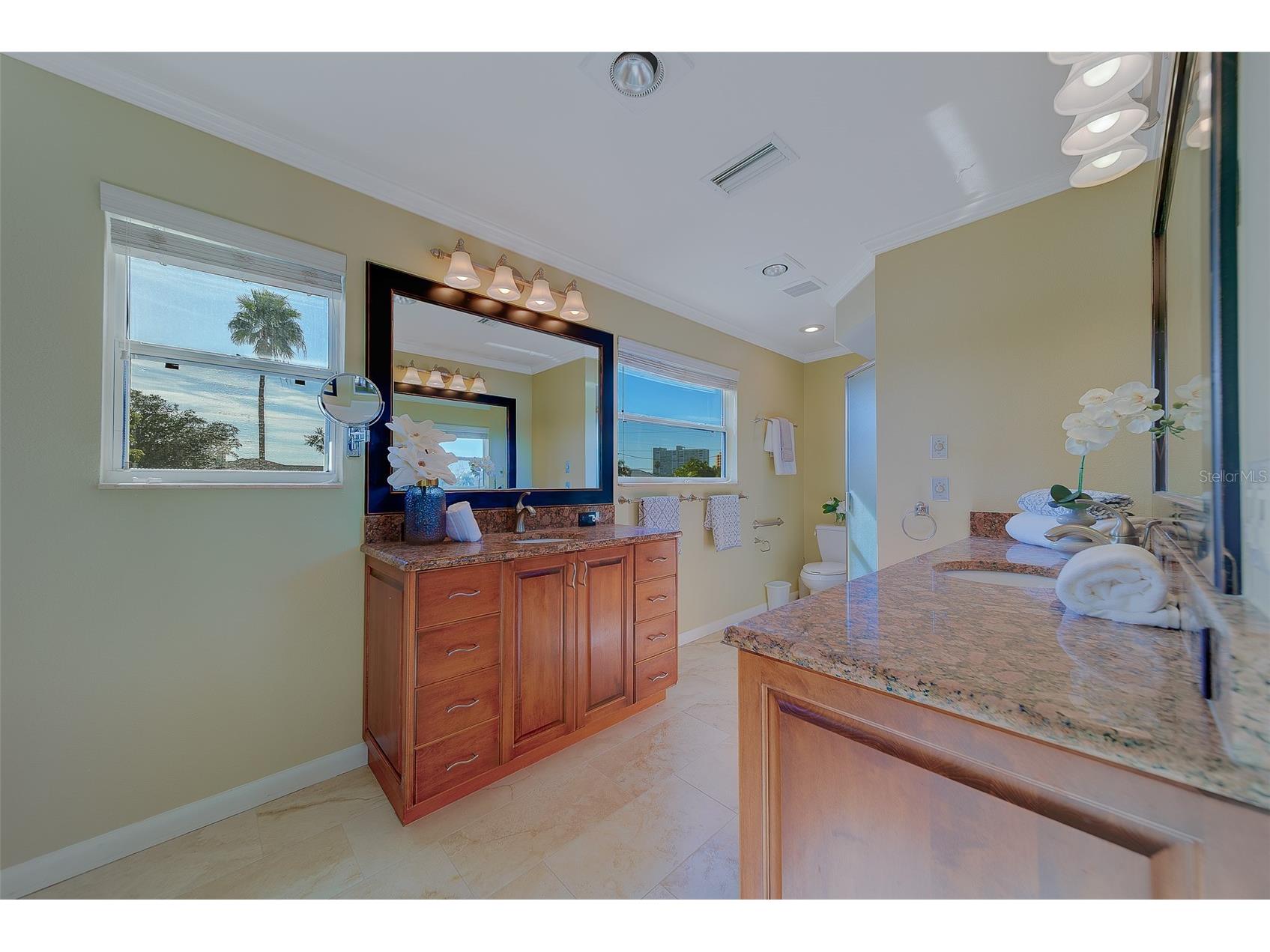 207 Midway Island Clearwater Beach FL 33767 TB8467513 image52