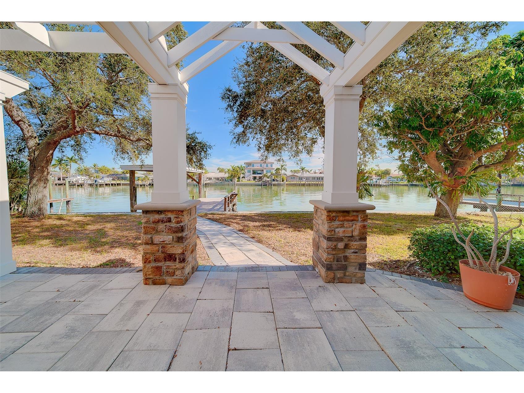 207 Midway Island Clearwater Beach FL 33767 TB8467513 image61