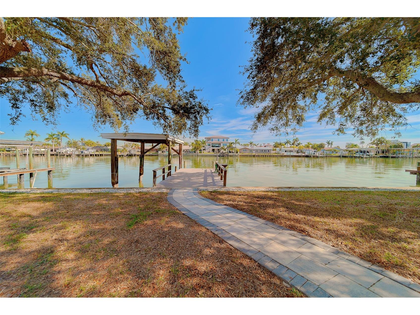 207 Midway Island Clearwater Beach FL 33767 TB8467513 image65