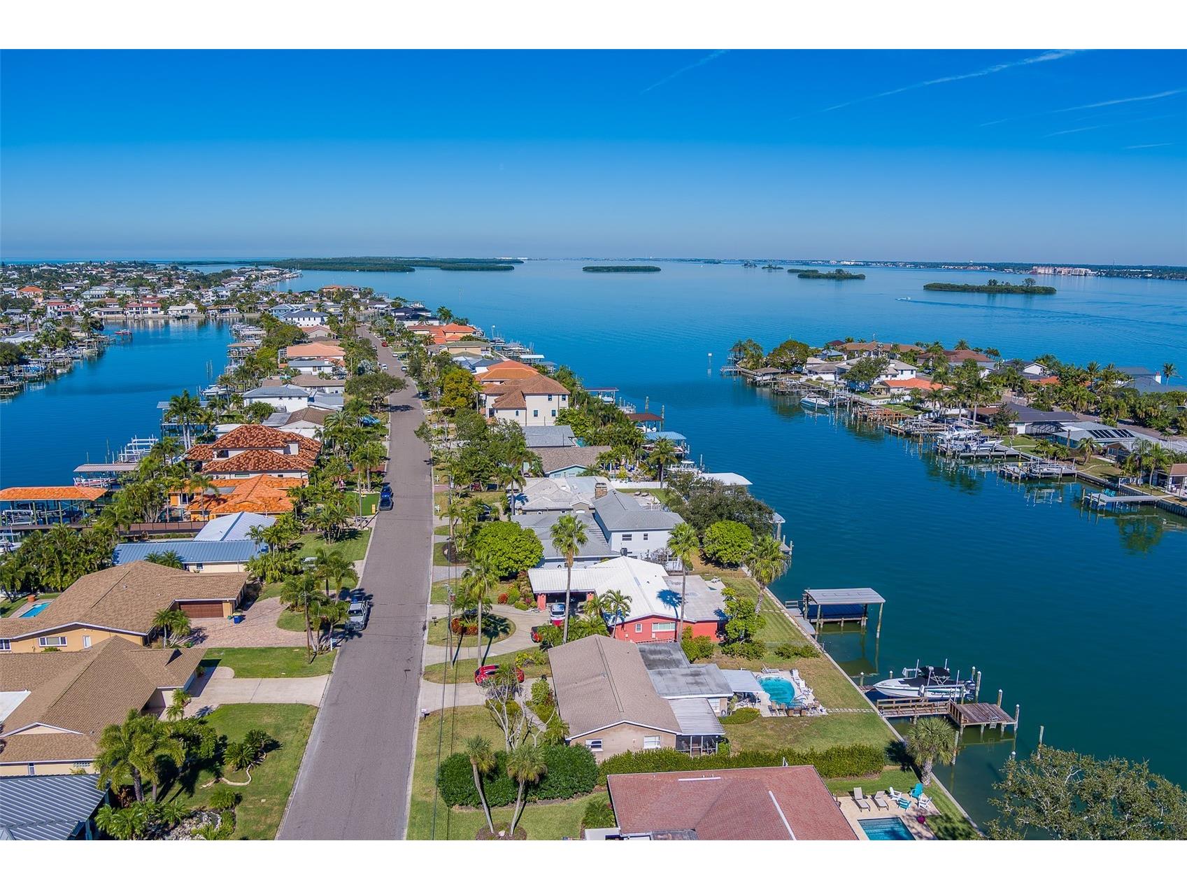 207 Midway Island Clearwater Beach FL 33767 TB8467513 image68