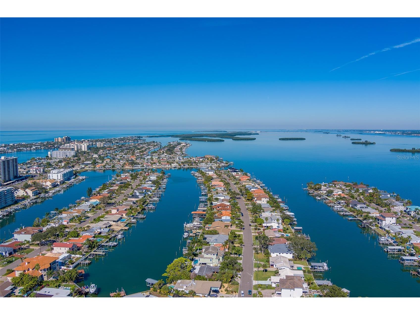 207 Midway Island Clearwater Beach FL 33767 TB8467513 image77