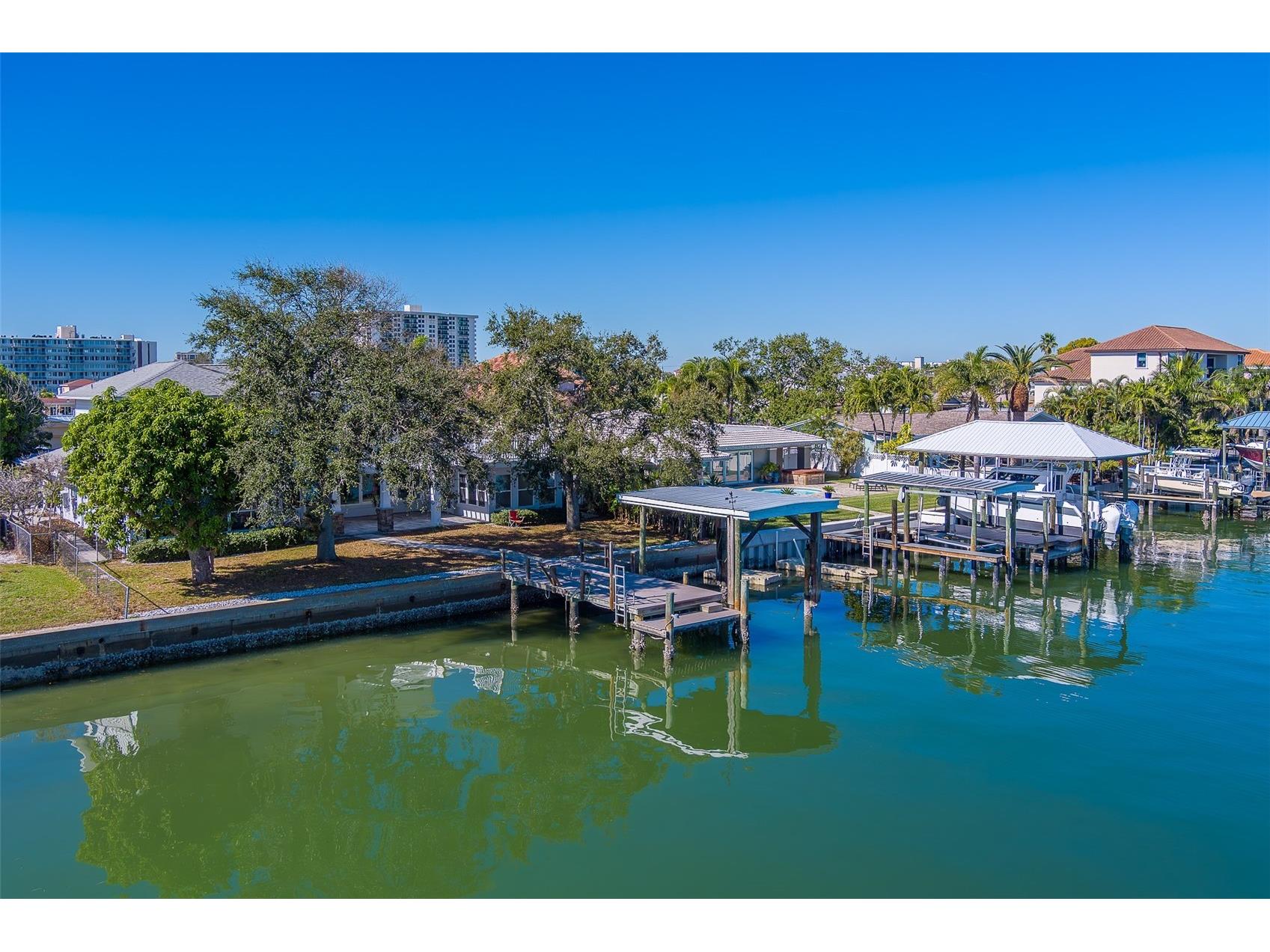 207 Midway Island Clearwater Beach FL 33767 TB8467513 image9