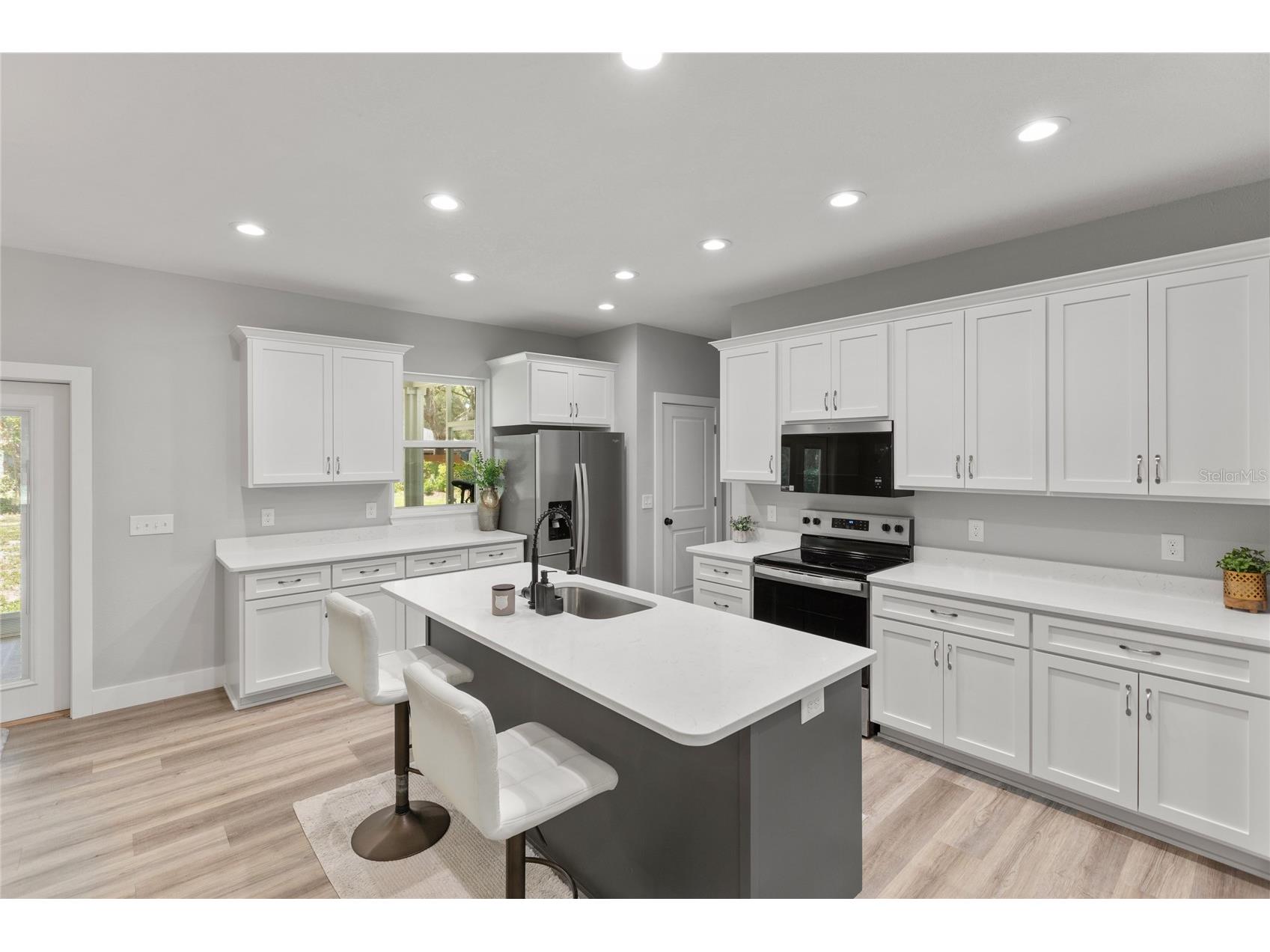 207 N Palmetto Avenue Florahome FL 32140 GC539915 image16
