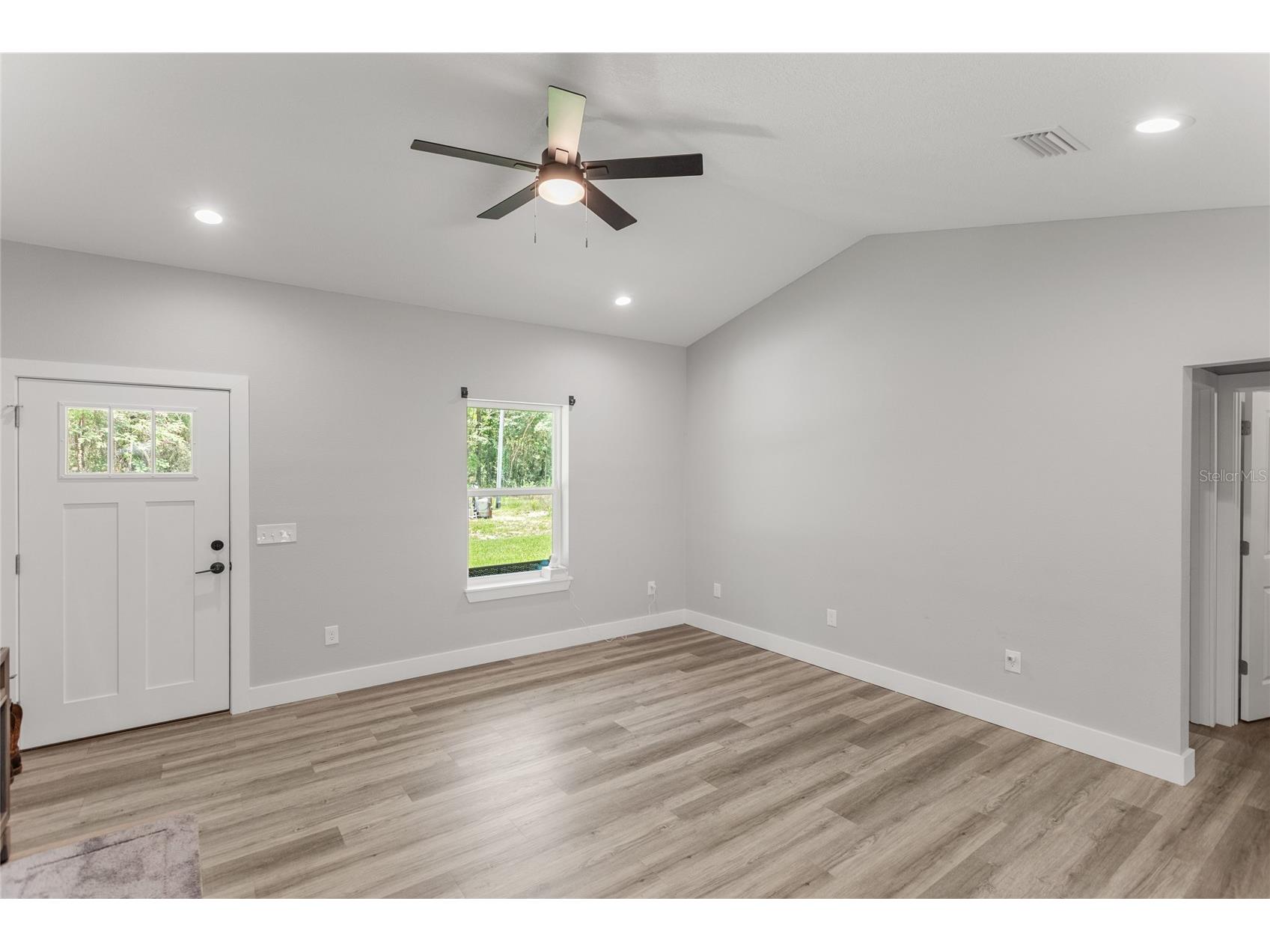 207 N Palmetto Avenue Florahome FL 32140 GC539915 image8