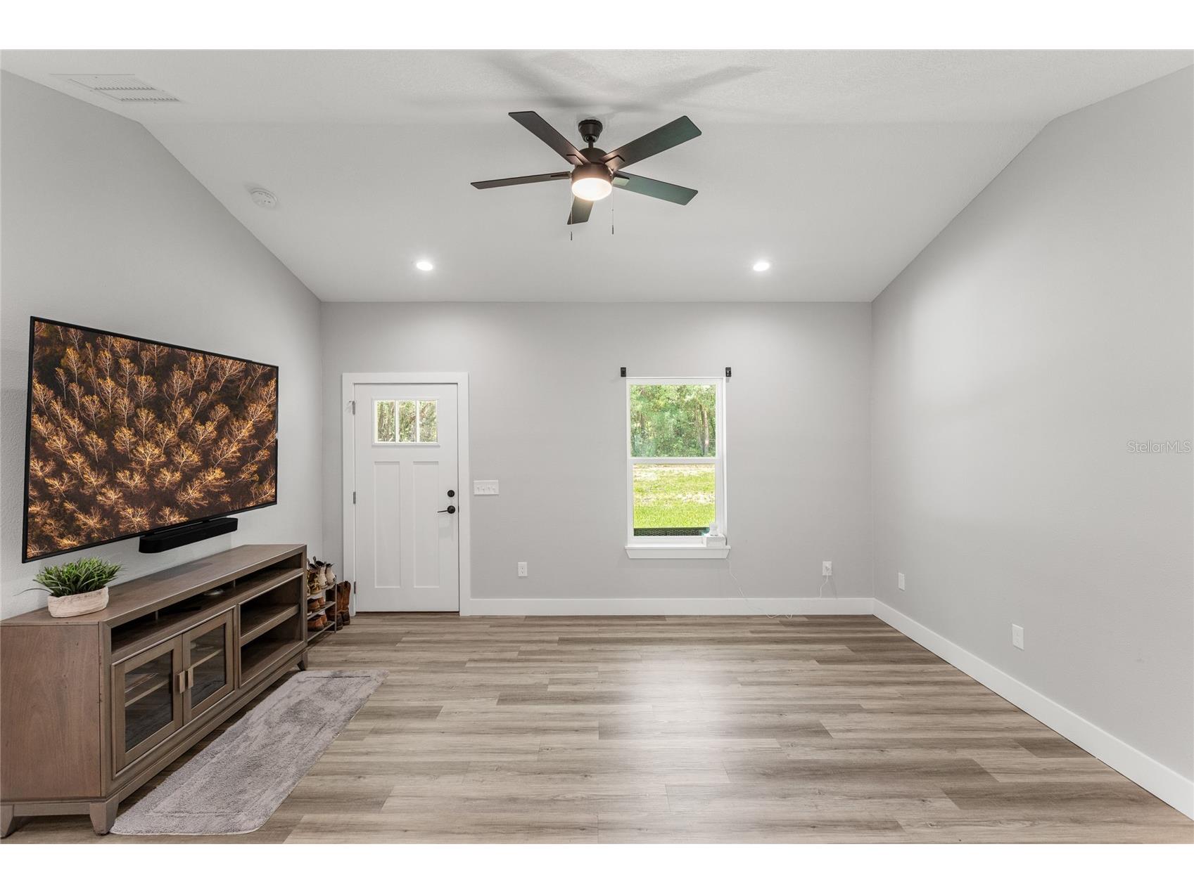207 N Palmetto Avenue Florahome FL 32140 GC539915 image9