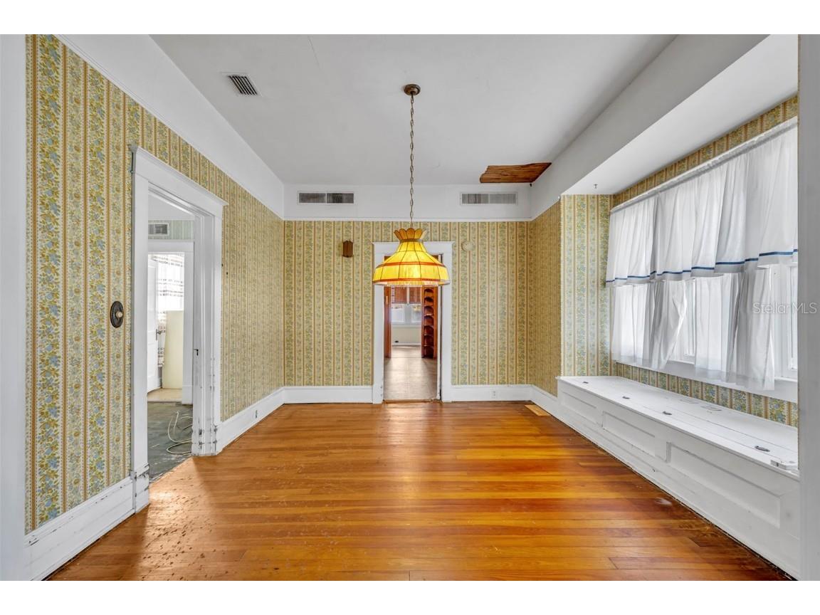 207 N Perkins Street Leesburg FL 34748 O6359442 image7