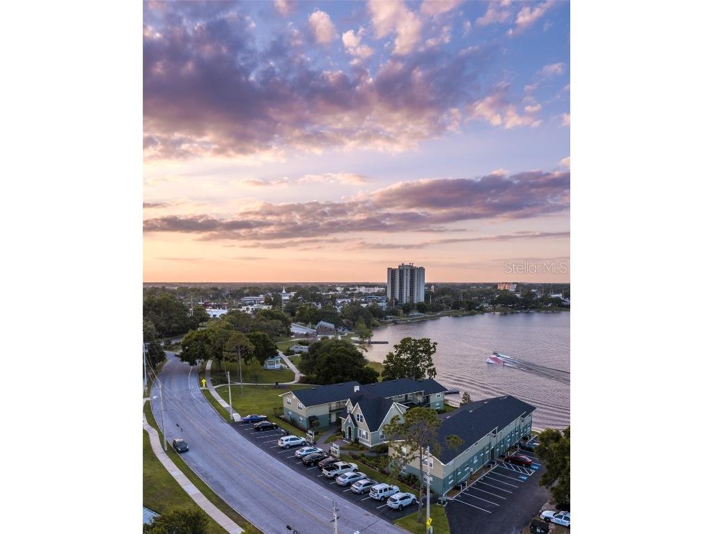 207 NW Lake Silver Drive Winter Haven FL 33881 - LAKE SILVER P4927430 image1