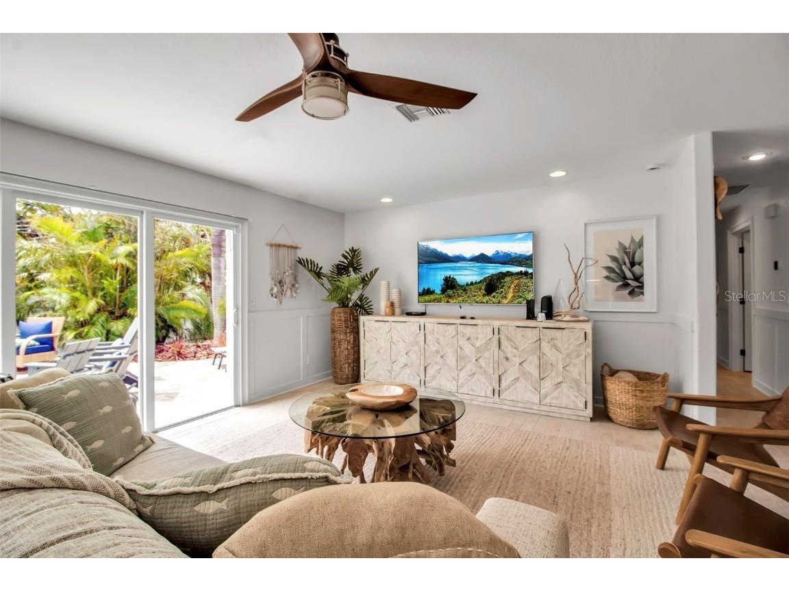 207 Peacock Lane Holmes Beach FL 34217 A4662159 image6