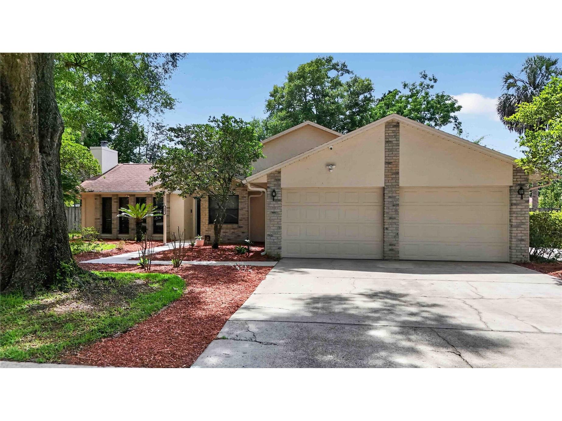 207 Pinecrest Road Mount Dora FL 32757 G5113072 image1