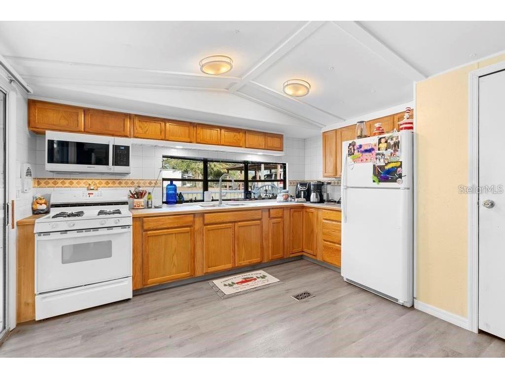 207 Robinhood Drive Deland FL 32724 V4946015 image10