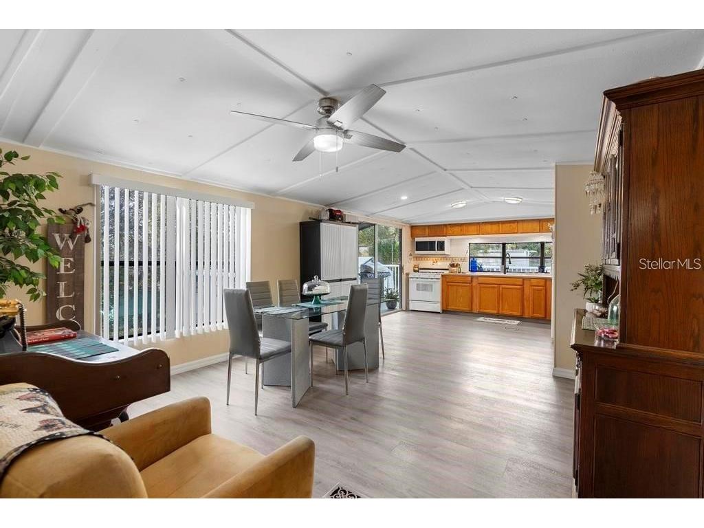 207 Robinhood Drive Deland FL 32724 V4946015 image11