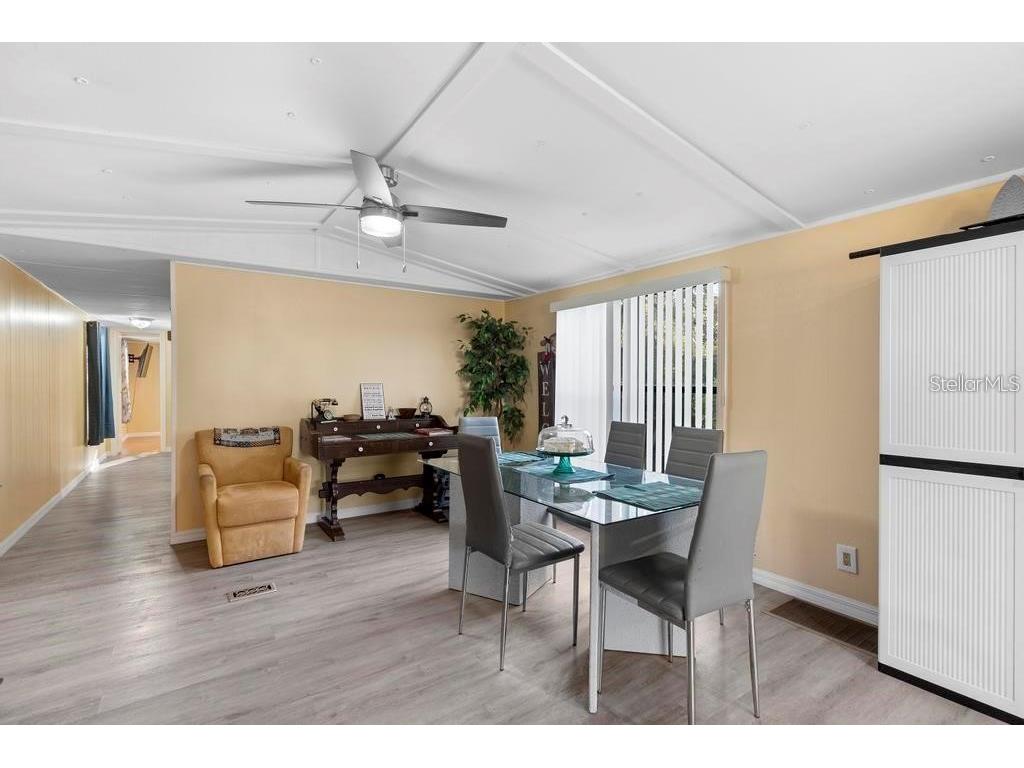 207 Robinhood Drive Deland FL 32724 V4946015 image15