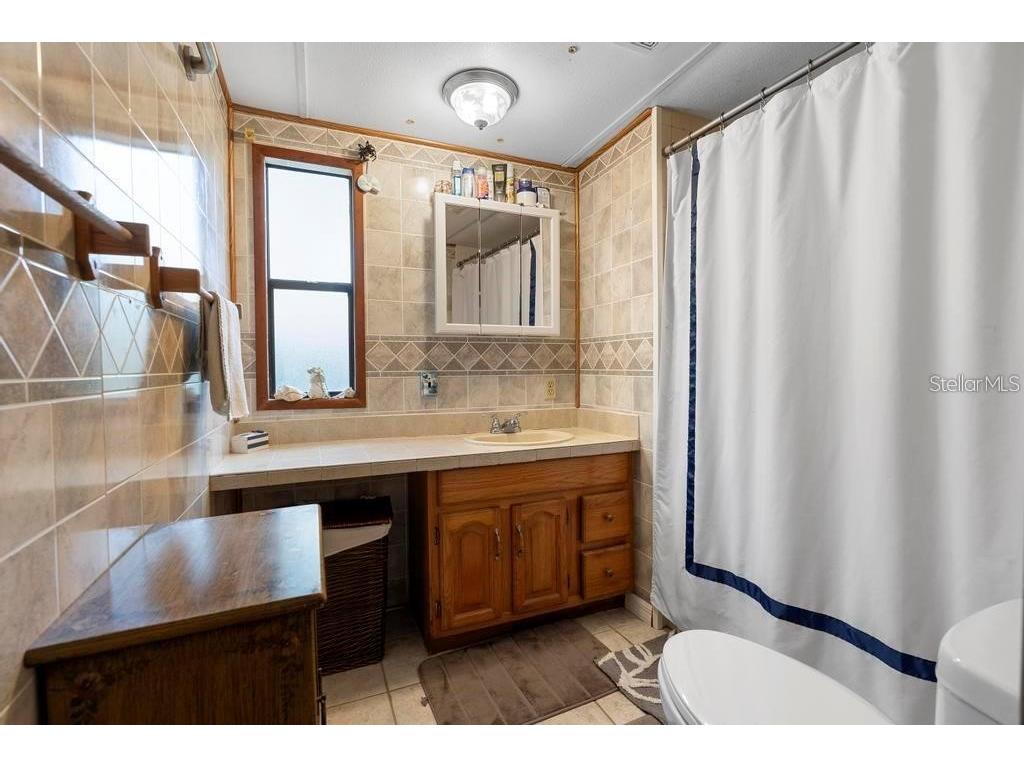 207 Robinhood Drive Deland FL 32724 V4946015 image17