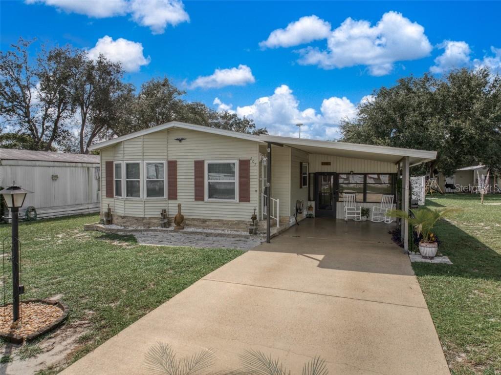 207 S Camphor Loop Avon Park FL 33825 T3478928 image1
