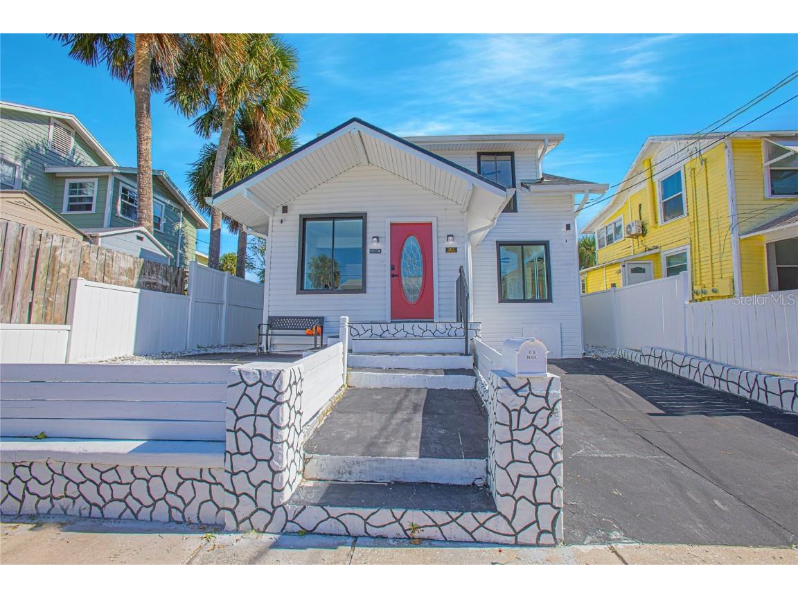 207 S Oleander Avenue Daytona Beach FL 32118 O6362367 image1