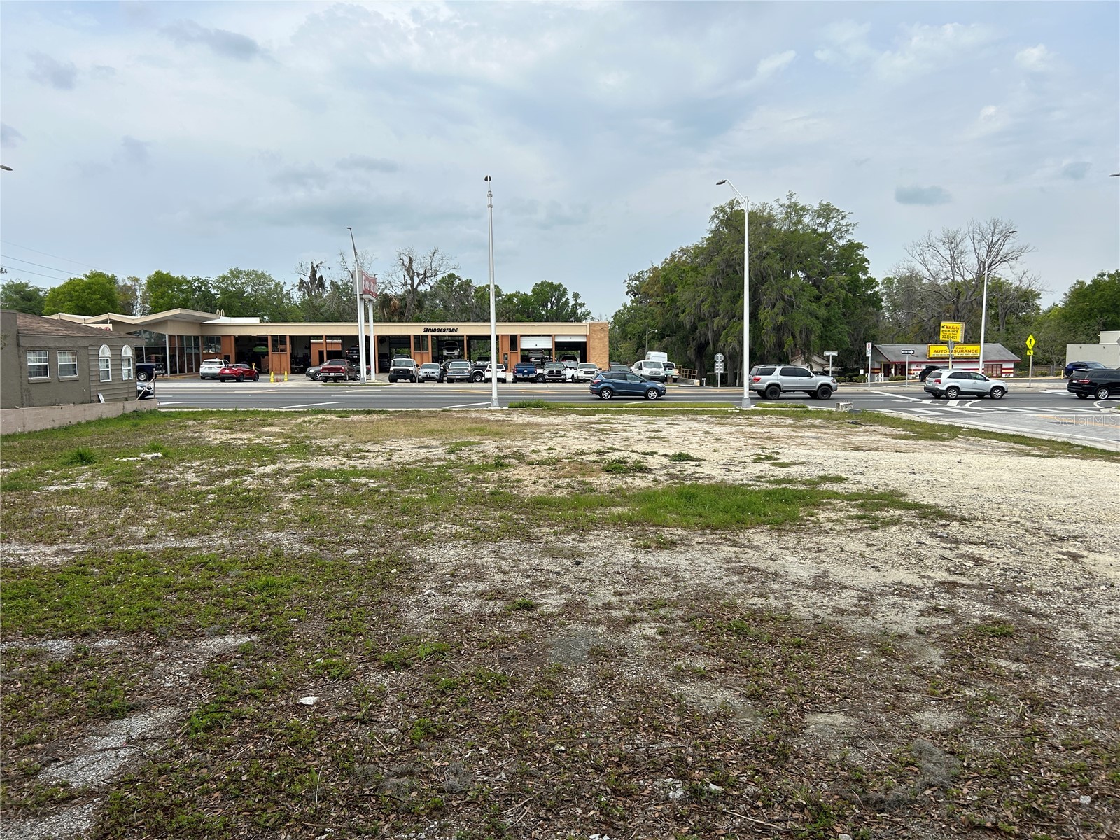 207 S Pine Avenue #100 200 300 400 500 Ocala FL 34471 OM698112 image4