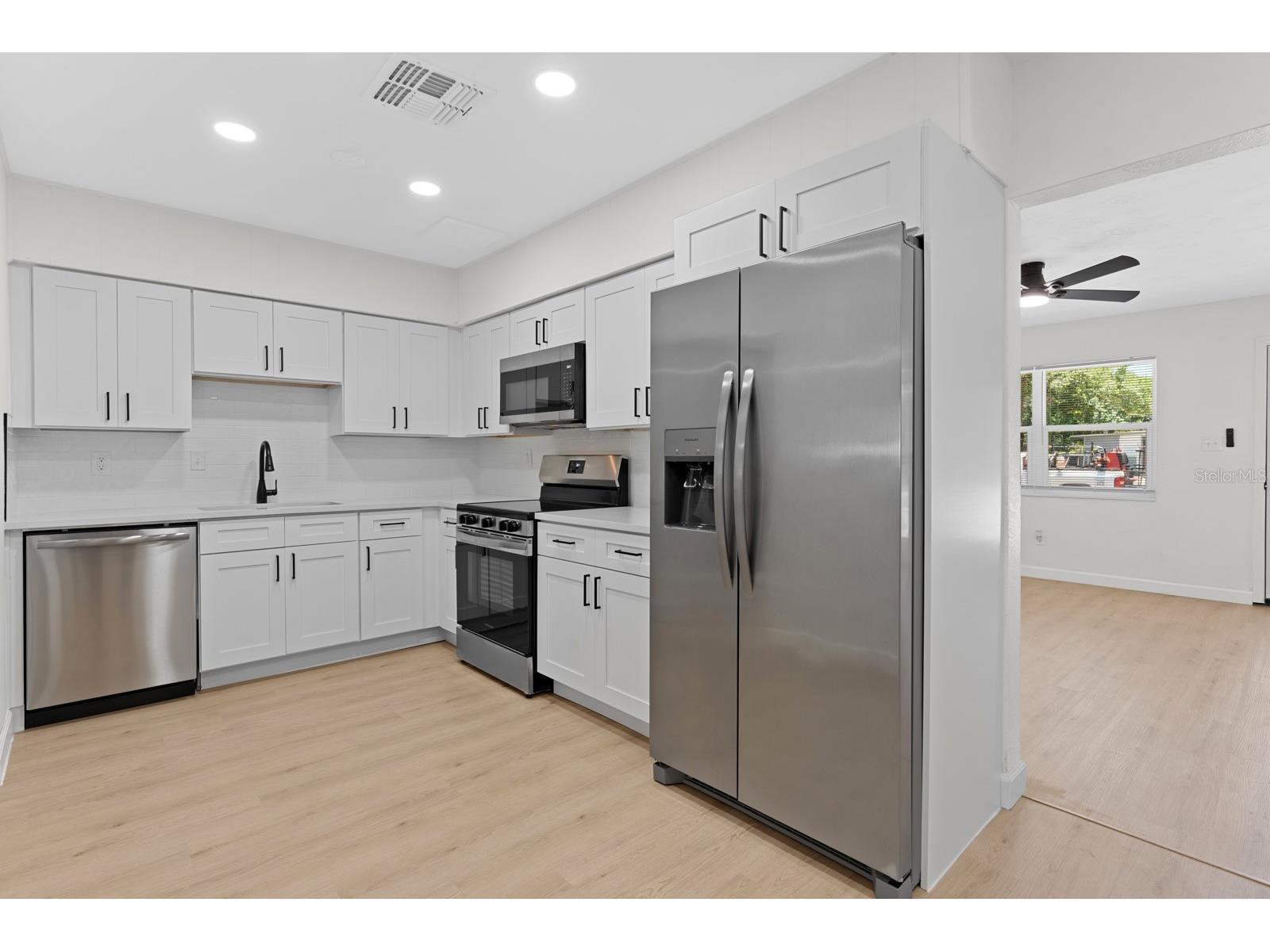 207 W Bougainvillea Avenue Tampa FL 33612 TB8503003 image13