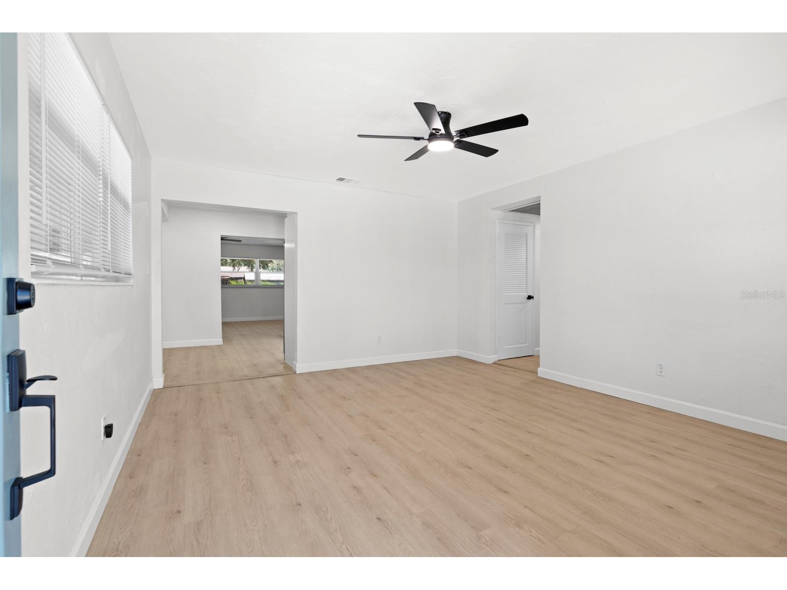 207 W Bougainvillea Avenue Tampa FL 33612 TB8503003 image2