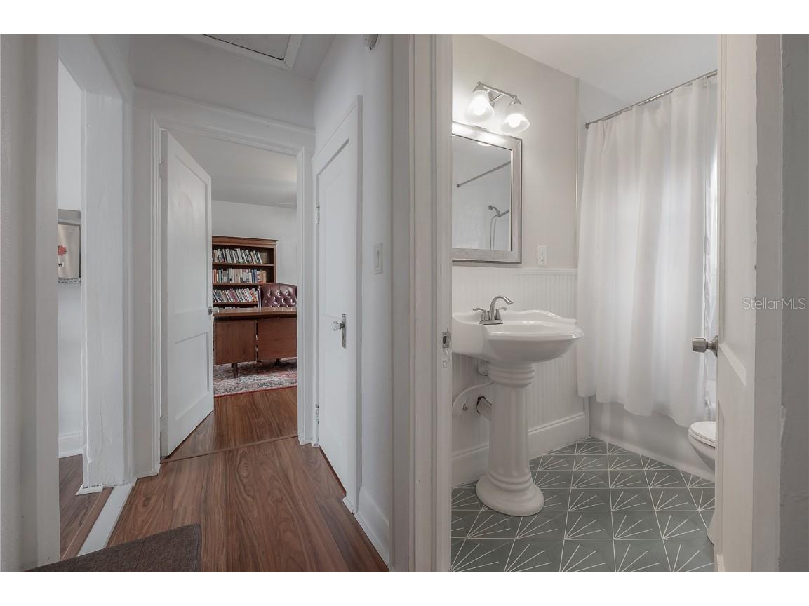 207 W Hiawatha Street Tampa FL 33604 TB8422109 image14