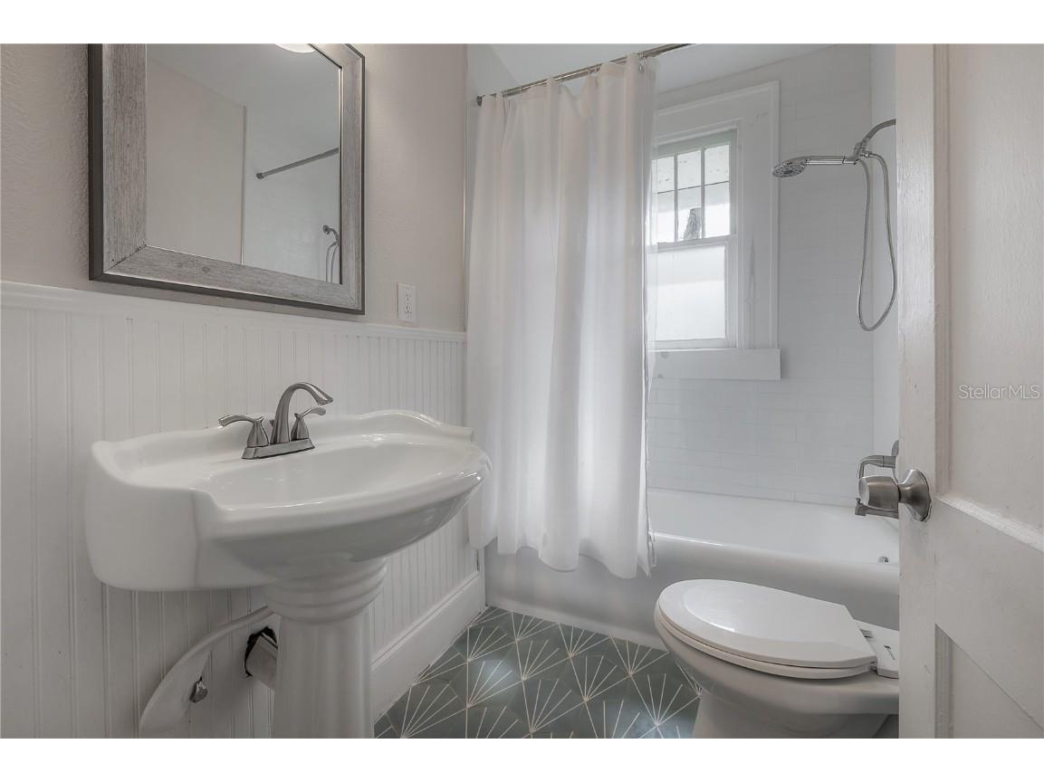 207 W Hiawatha Street Tampa FL 33604 TB8422109 image15